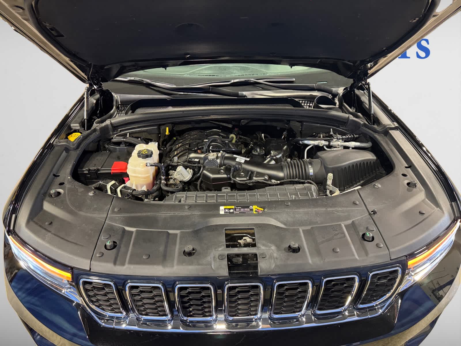 used 2023 Jeep Grand Cherokee car, priced at $29,466