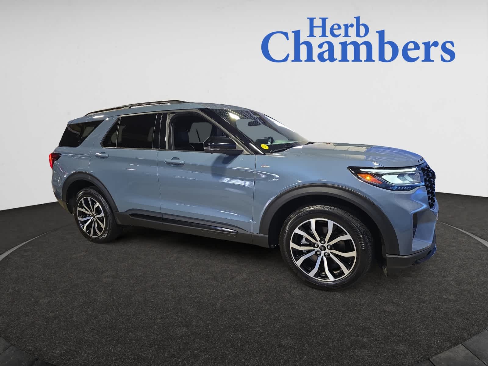 used 2025 Ford Explorer car, priced at $40,297