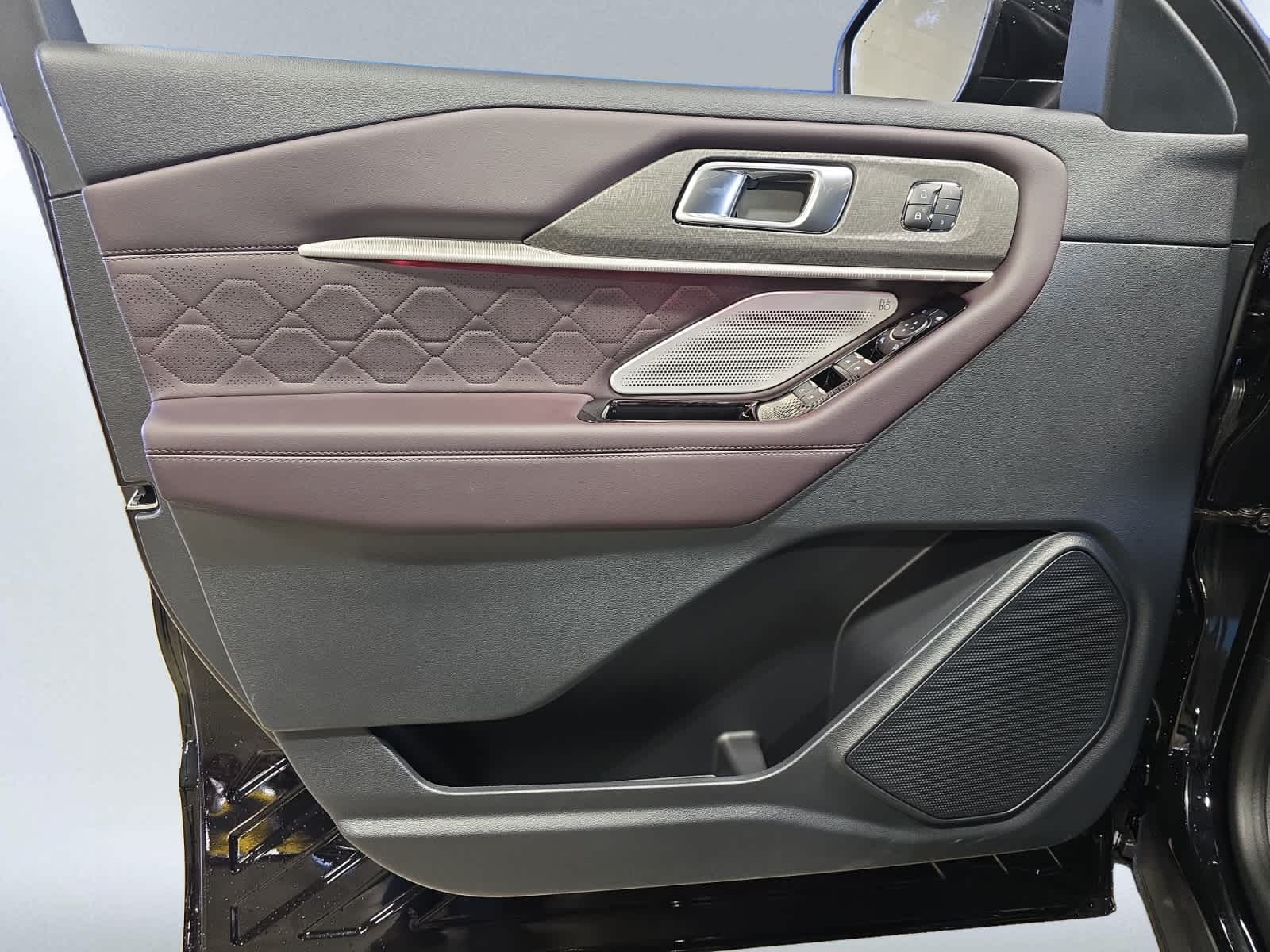 new 2025 Ford Explorer car, priced at $66,070
