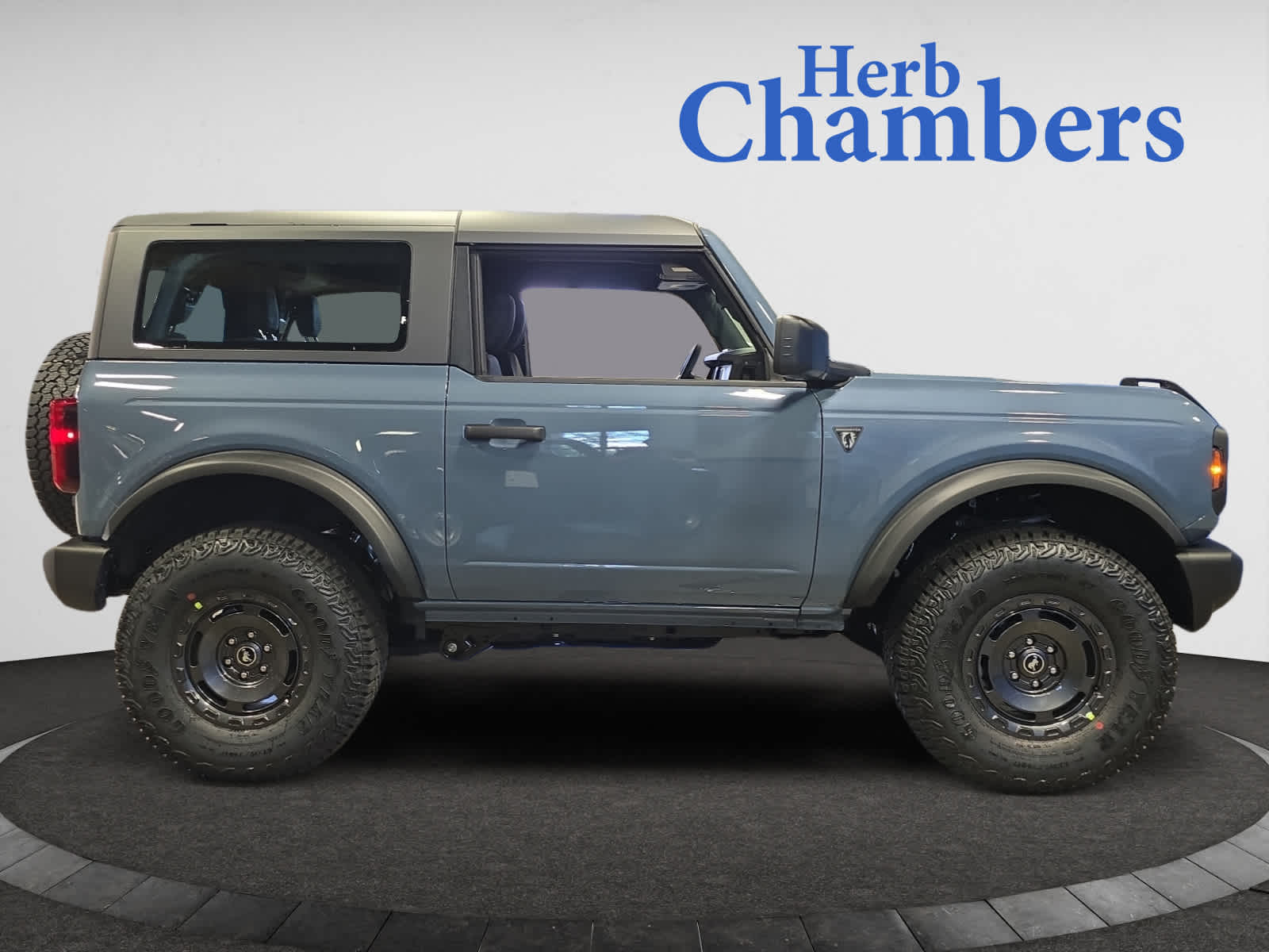 new 2025 Ford Bronco car, priced at $49,548