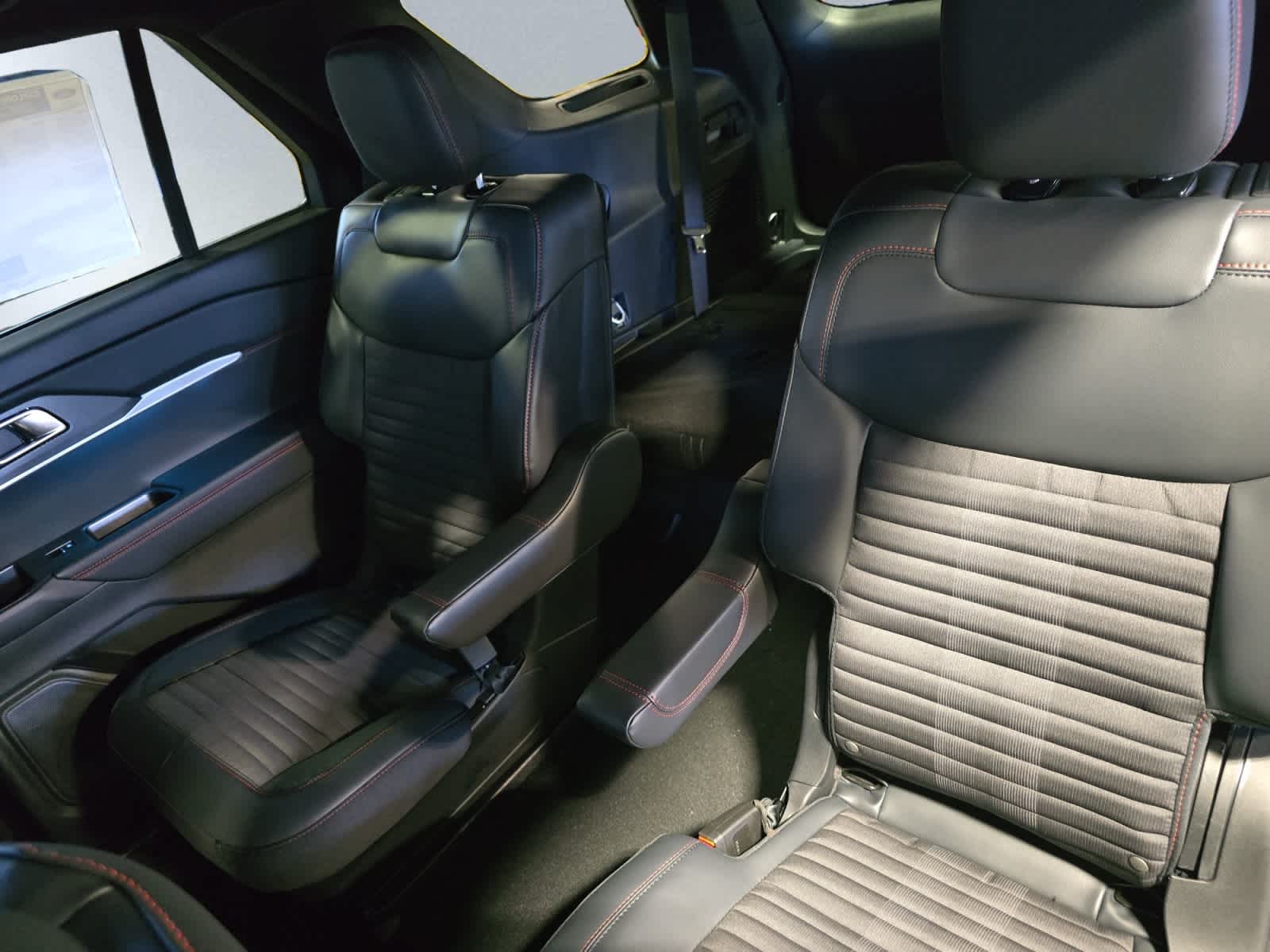 new 2025 Ford Explorer car, priced at $51,195