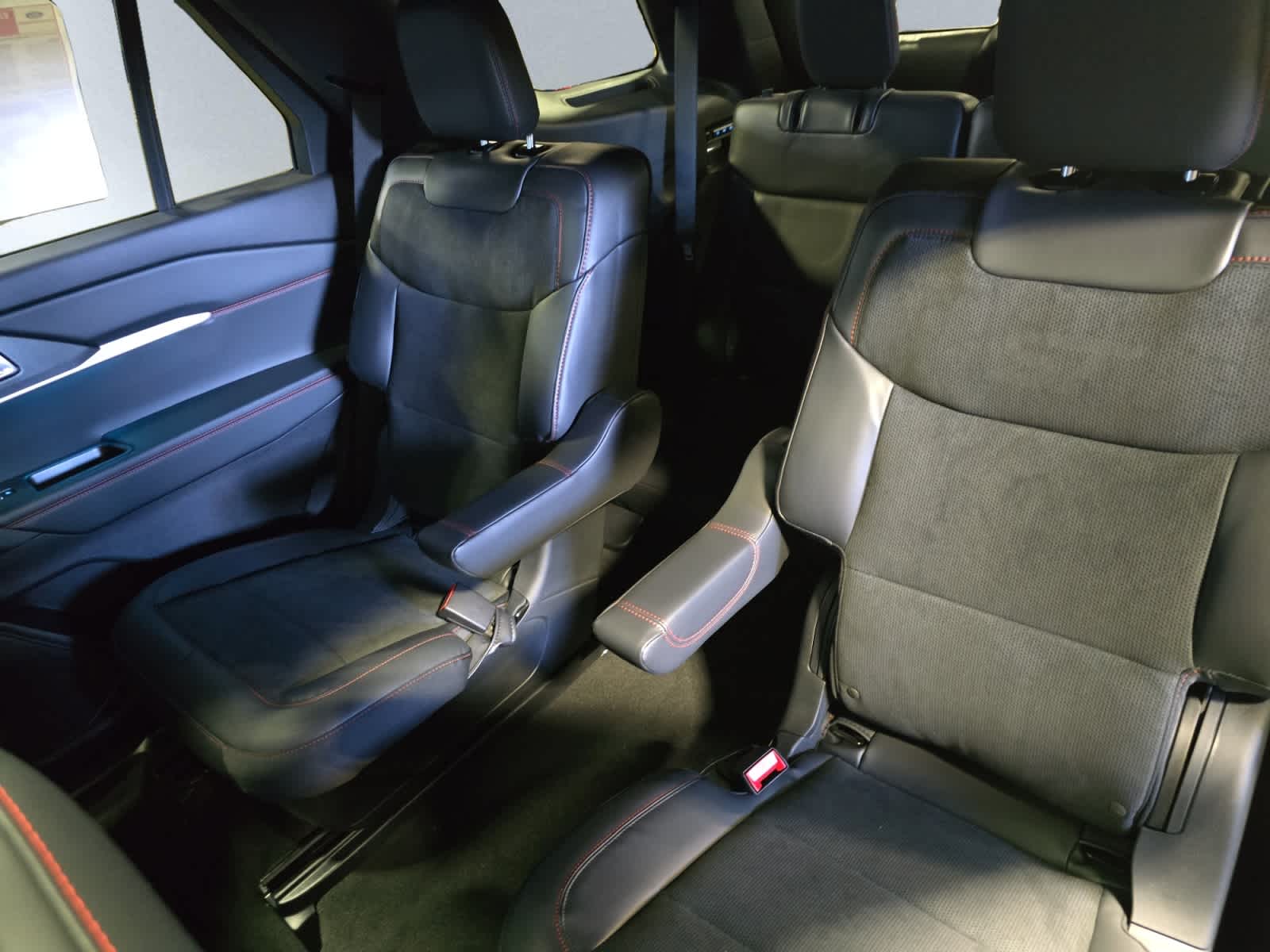 new 2025 Ford Explorer car, priced at $61,955