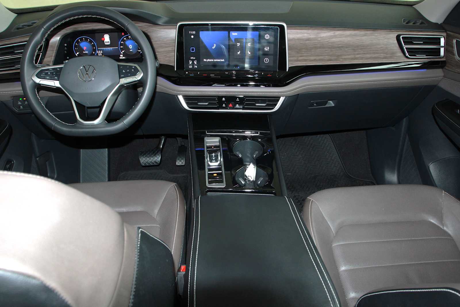 used 2024 Volkswagen Atlas car, priced at $33,957