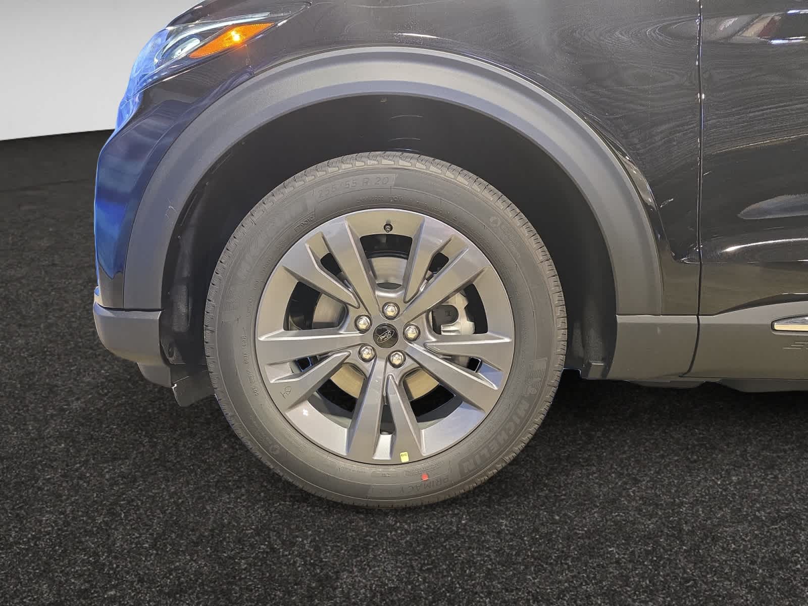 new 2025 Ford Explorer car, priced at $51,010