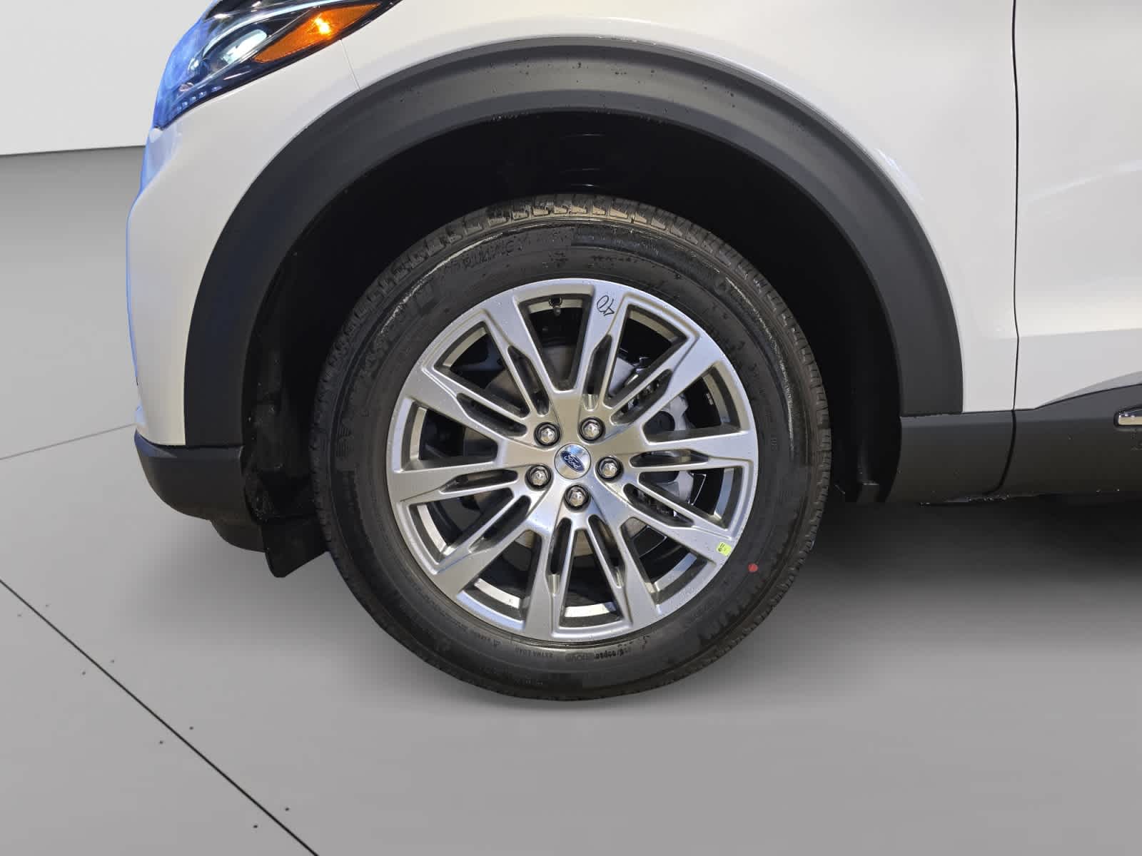 new 2025 Ford Explorer car, priced at $48,995