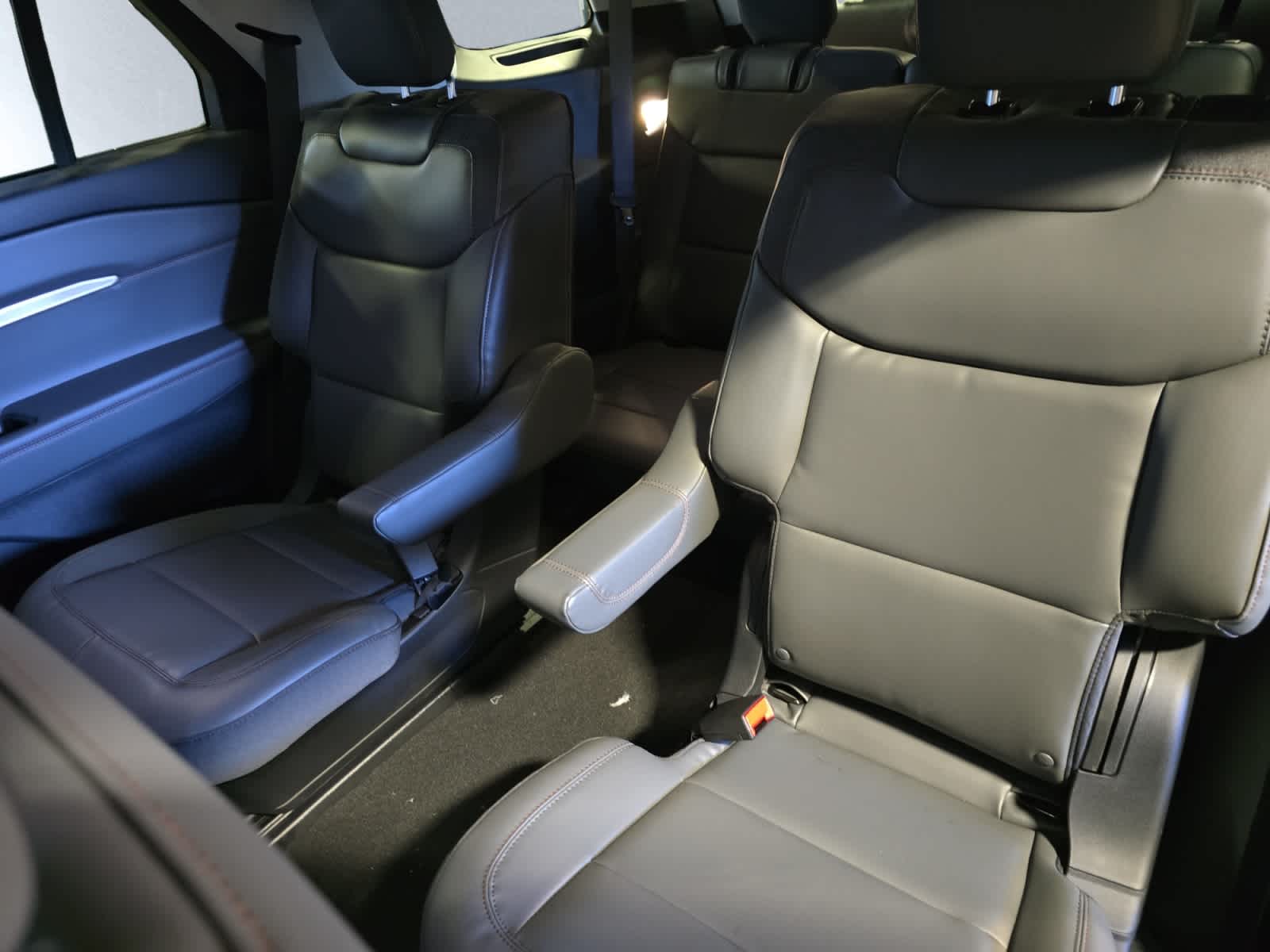 new 2025 Ford Explorer car, priced at $48,795