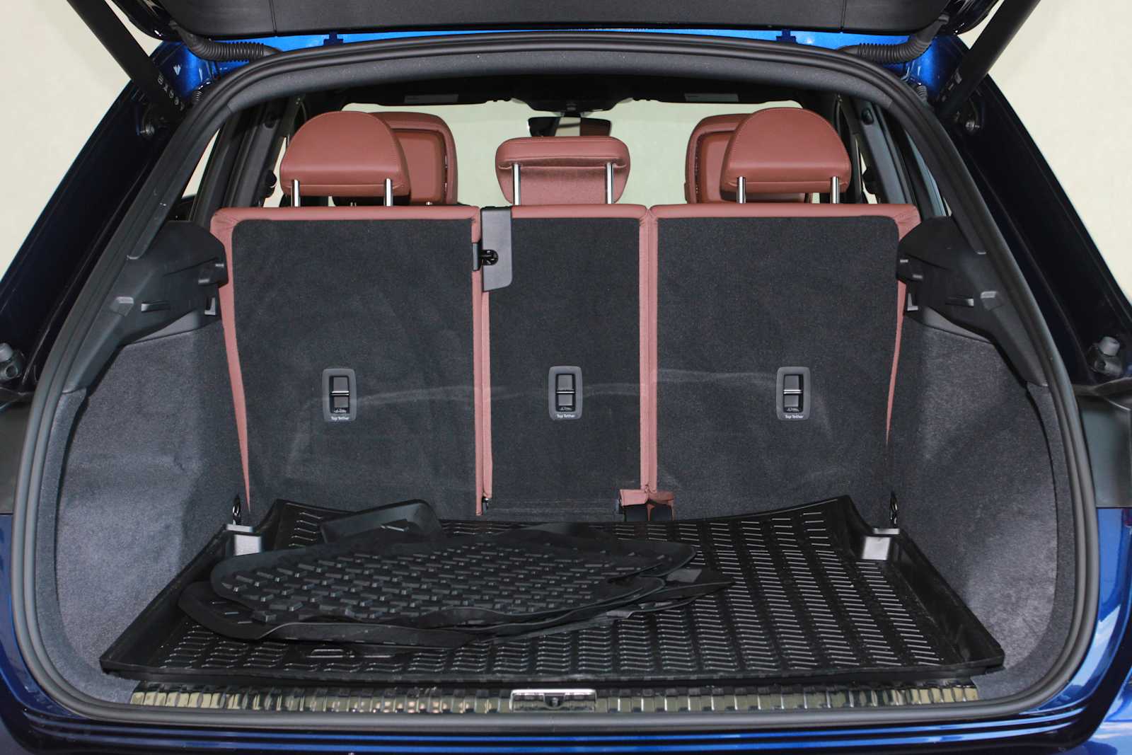 used 2023 Audi Q3 car, priced at $30,478