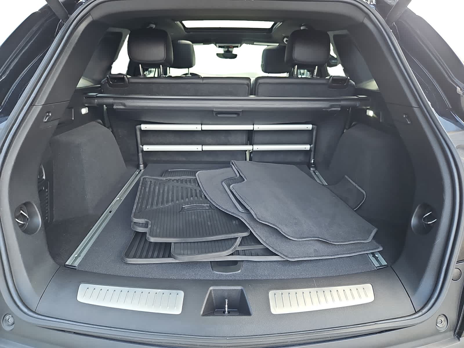 used 2023 Cadillac XT5 car, priced at $33,988