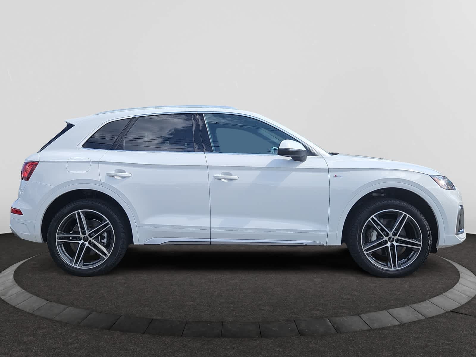 used 2025 Audi Q5 car, priced at $48,998