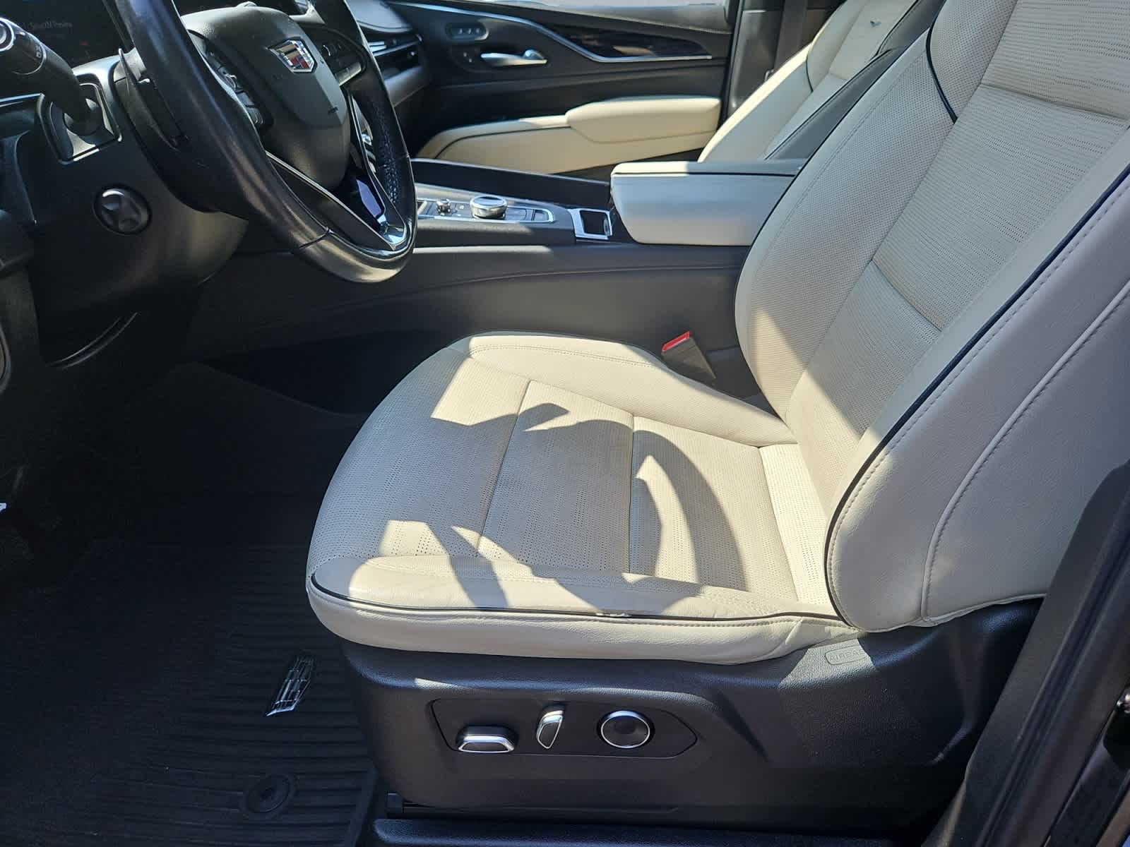 used 2021 Cadillac Escalade car, priced at $59,488