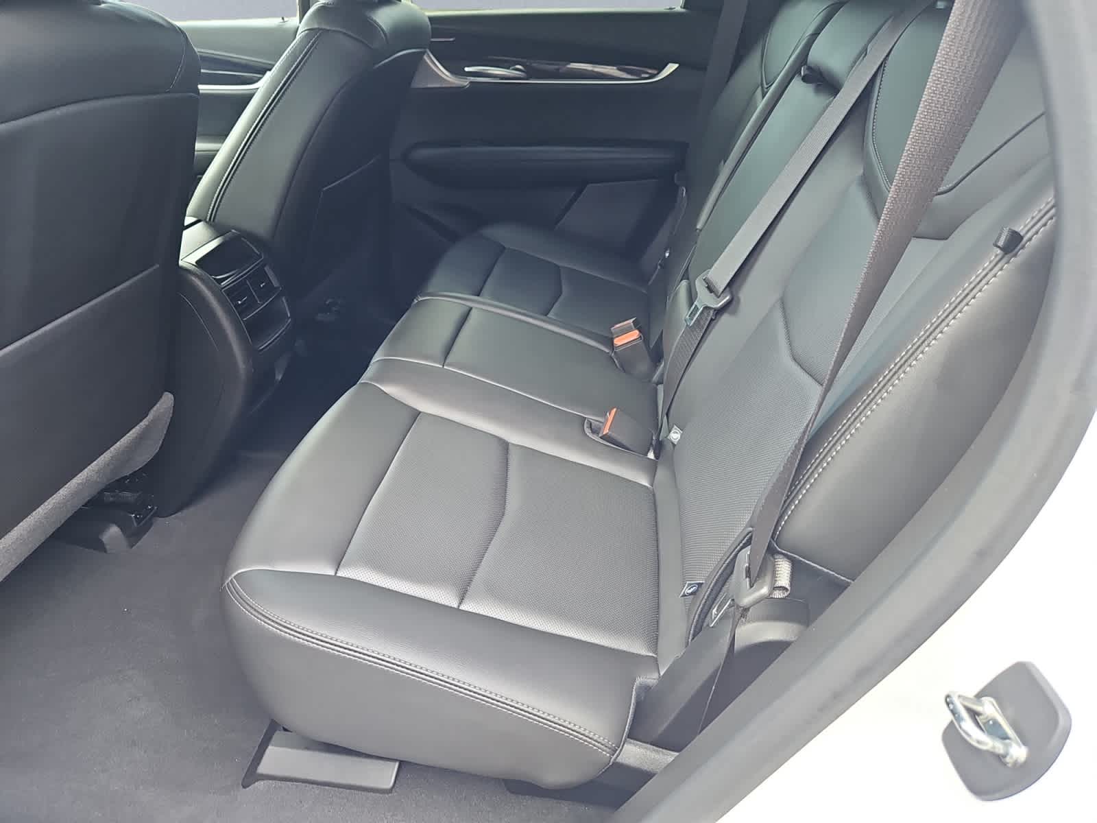 used 2023 Cadillac XT5 car, priced at $33,788
