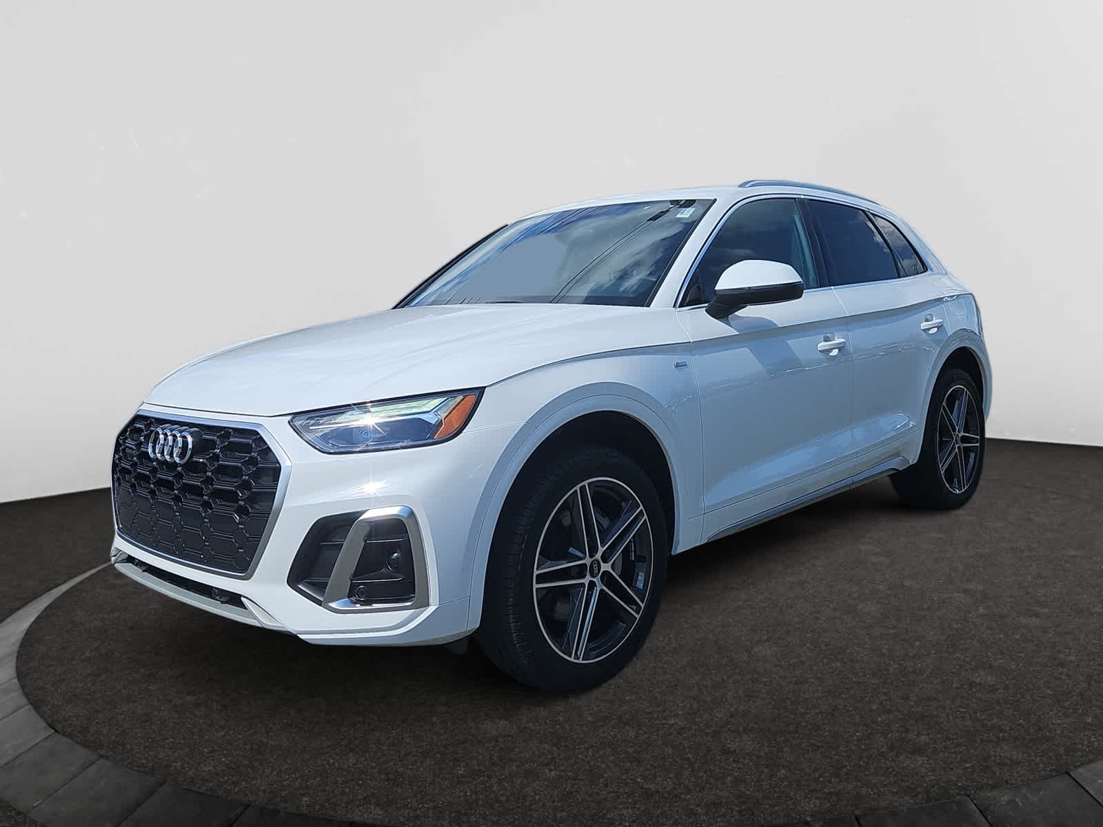 used 2025 Audi Q5 car, priced at $48,998