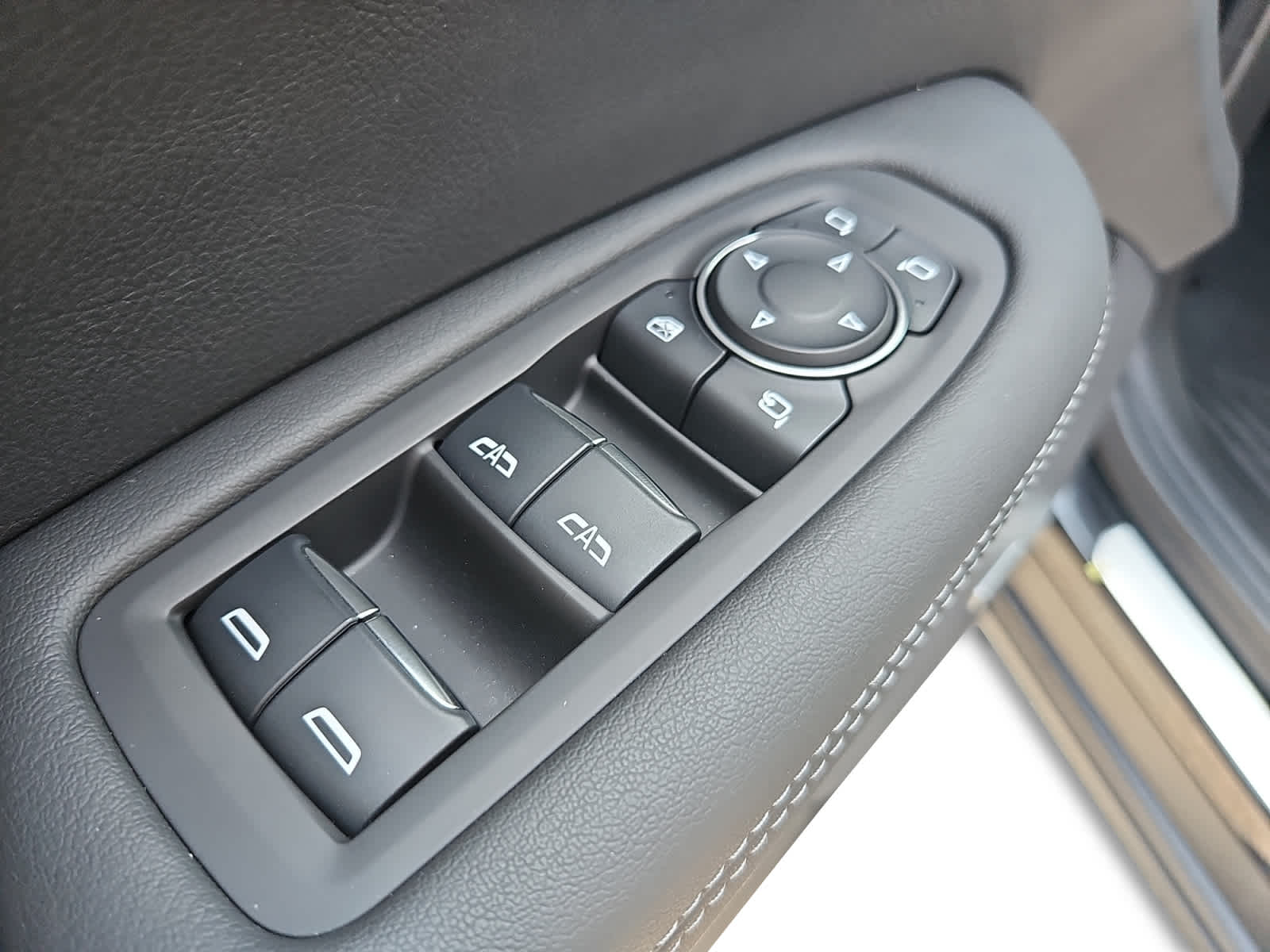 used 2024 Cadillac XT6 car, priced at $42,788