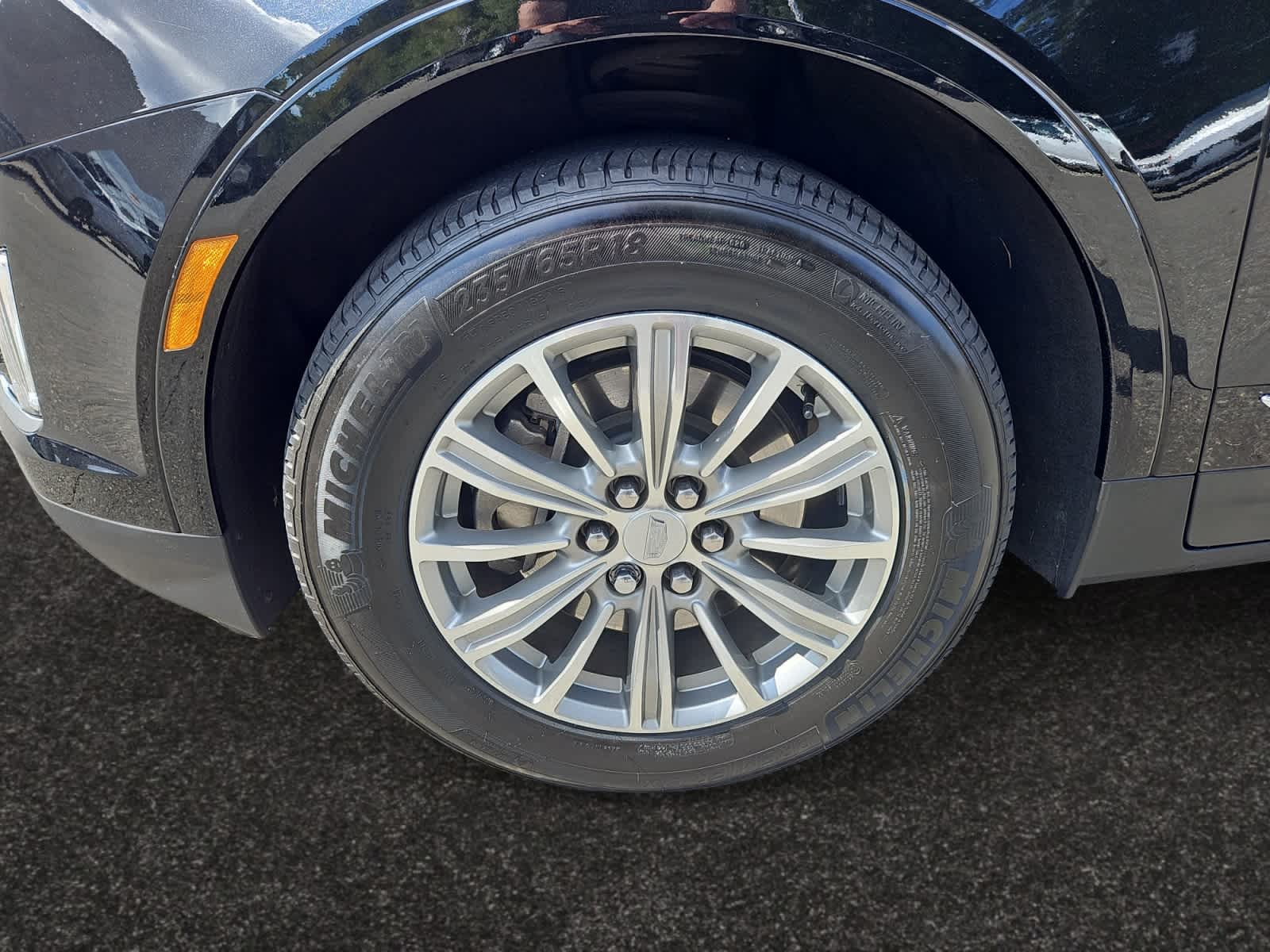 used 2019 Cadillac XT5 car, priced at $29,998