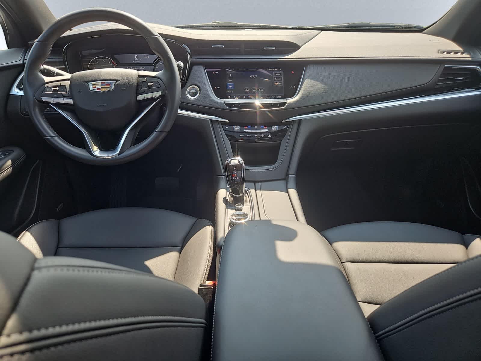 used 2024 Cadillac XT6 car, priced at $42,788