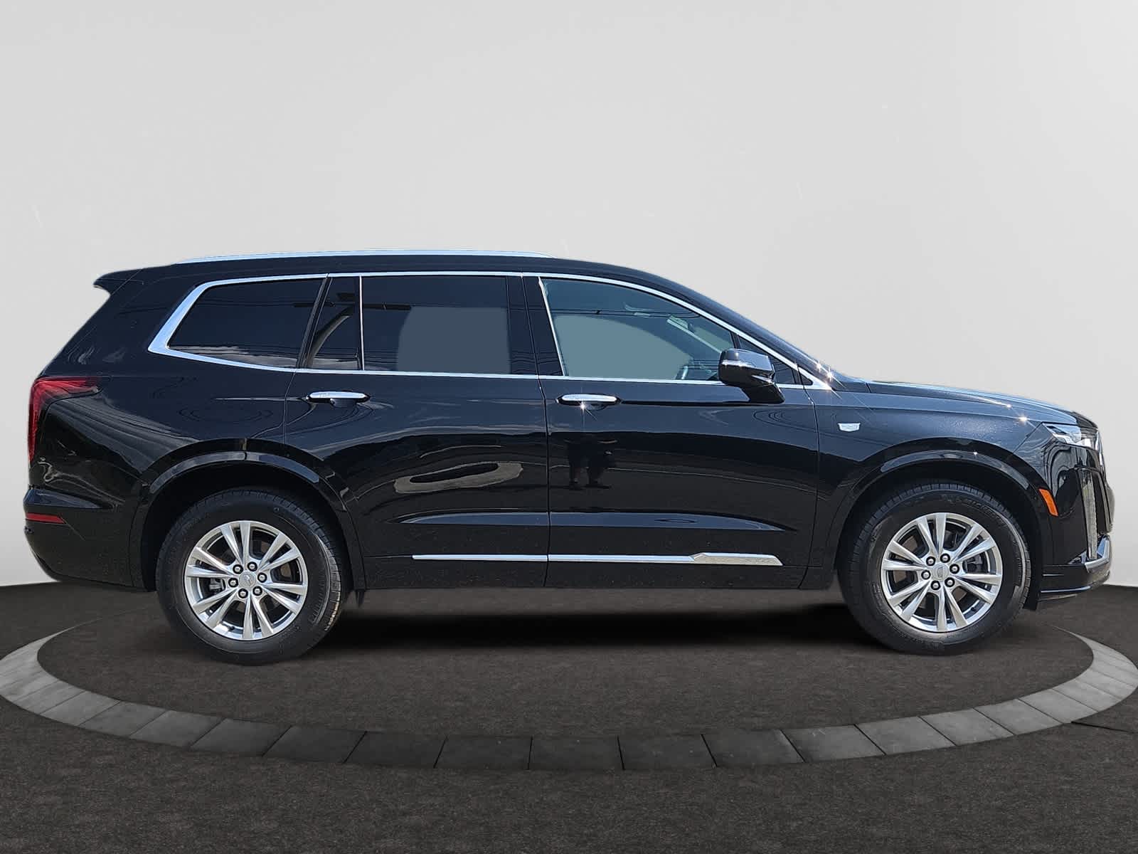 used 2024 Cadillac XT6 car, priced at $42,788