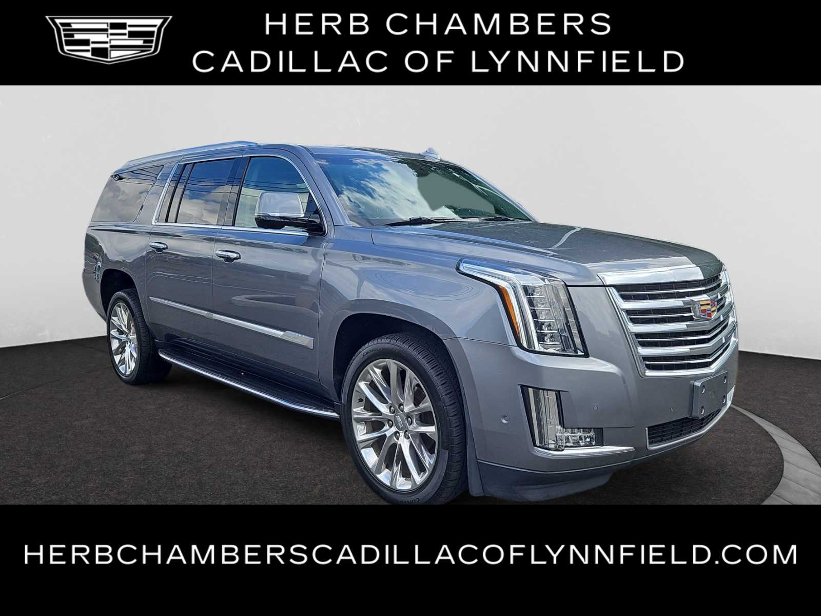 used 2019 Cadillac Escalade ESV car, priced at $32,998