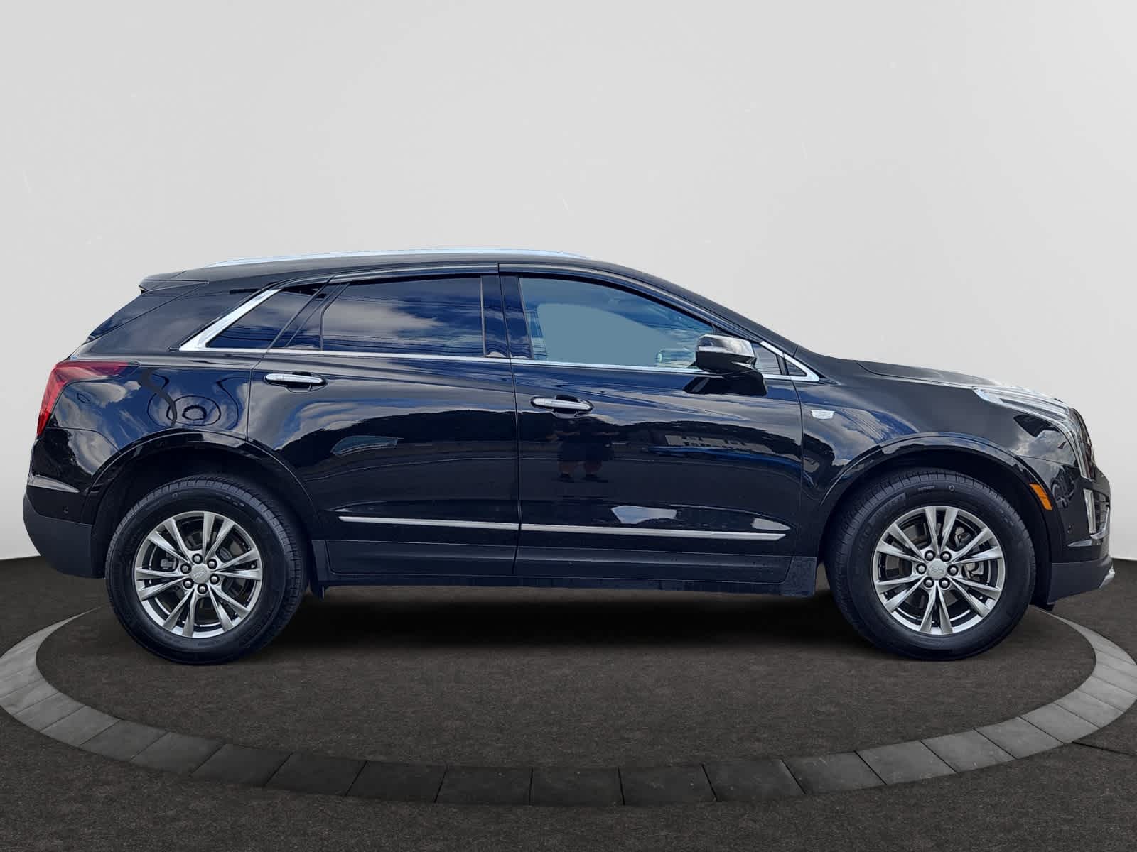 used 2020 Cadillac XT5 car, priced at $26,888