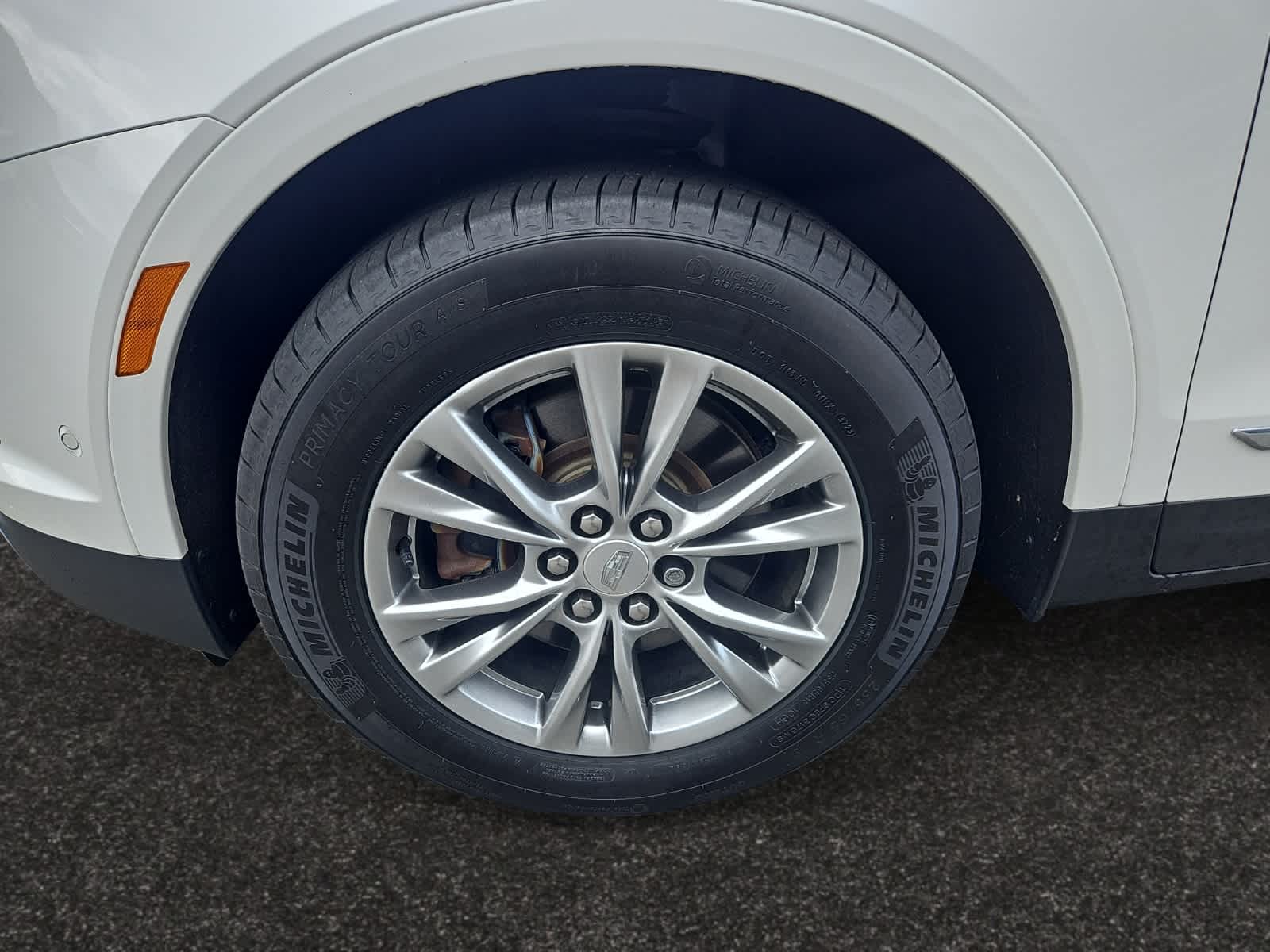 used 2023 Cadillac XT5 car, priced at $33,788