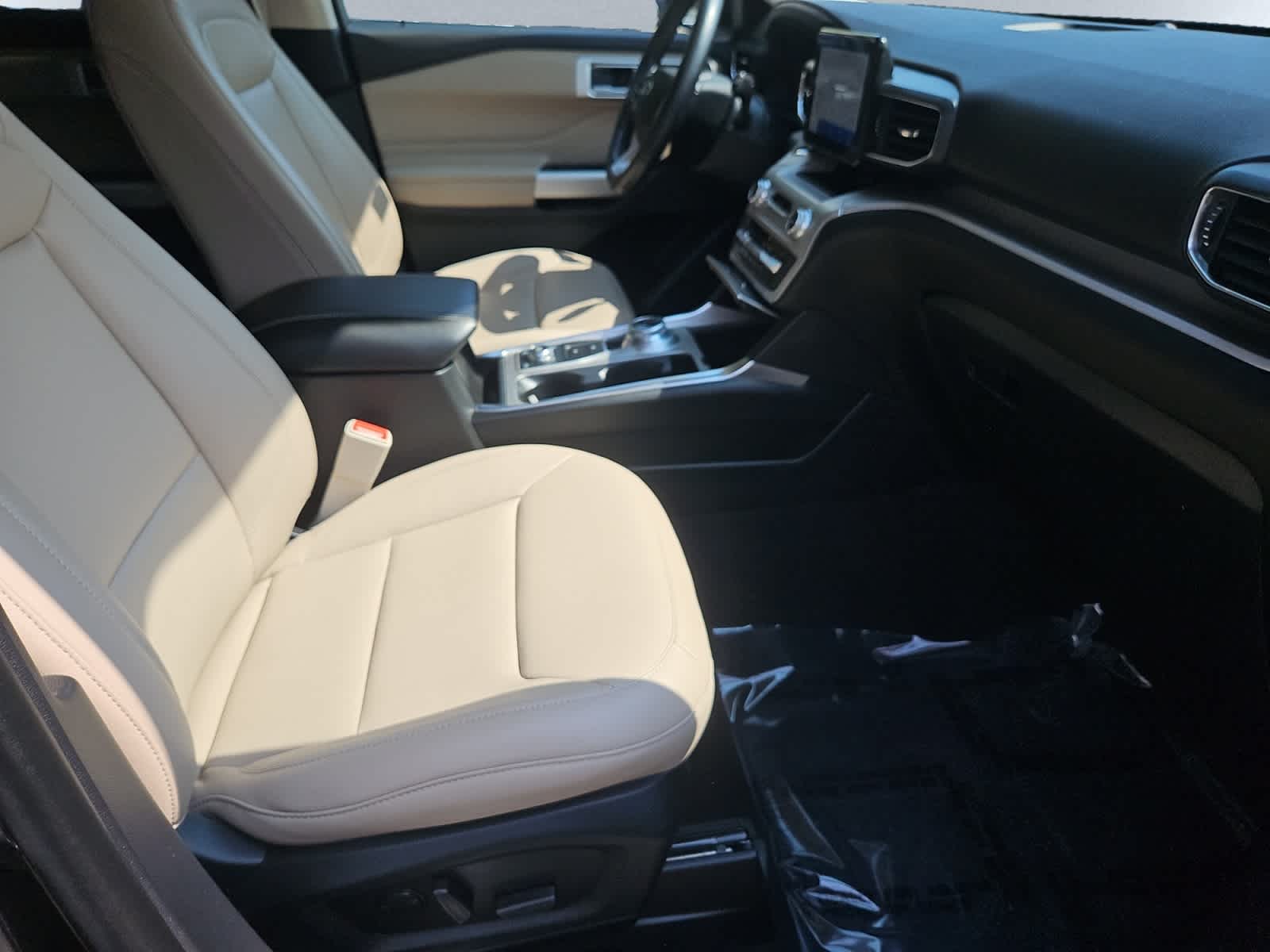 used 2021 Ford Explorer car, priced at $27,998