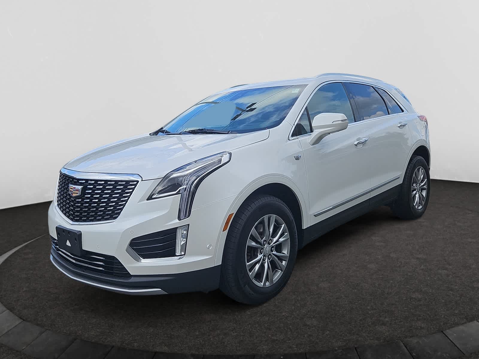 used 2023 Cadillac XT5 car, priced at $33,788