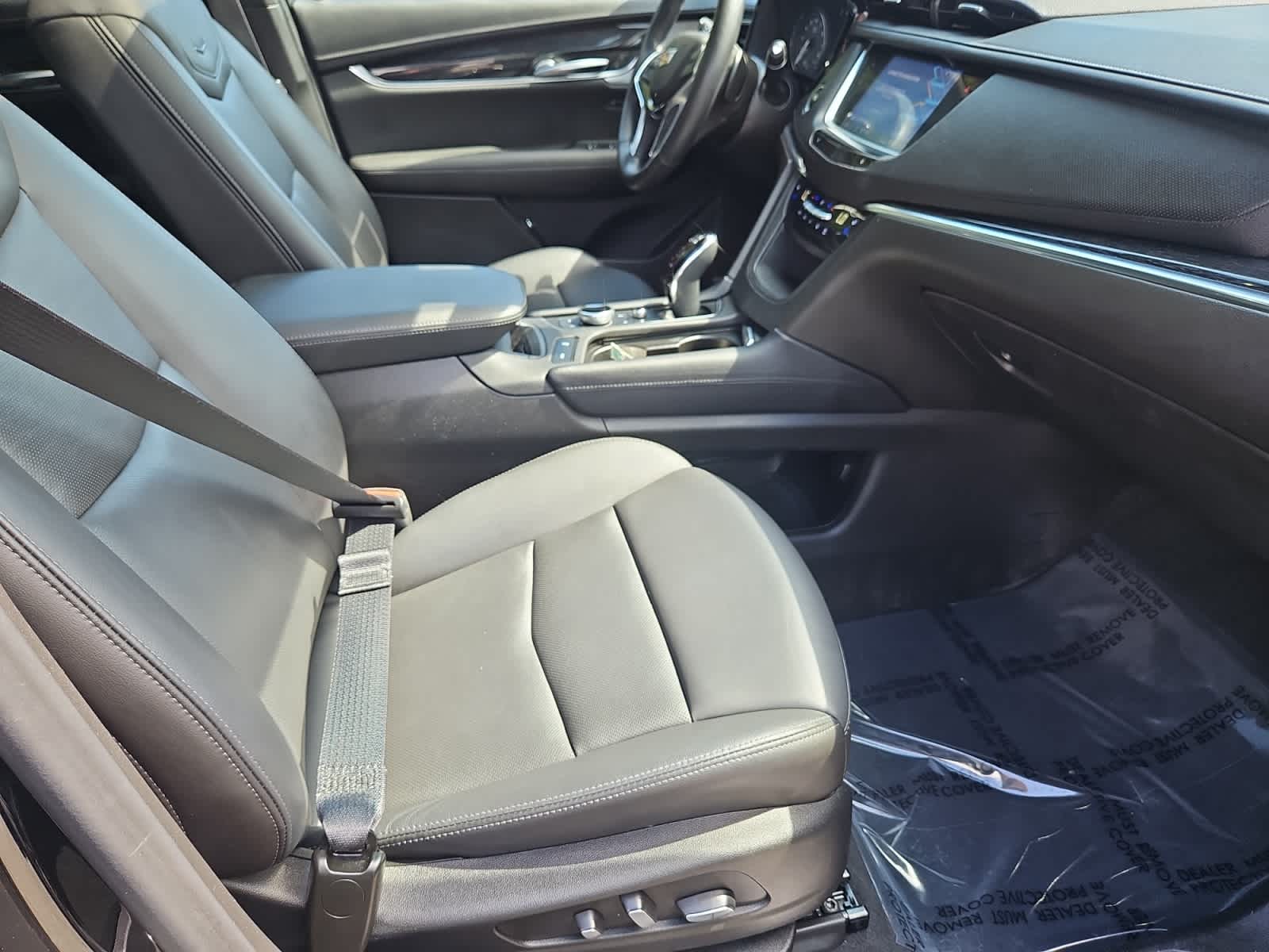 used 2023 Cadillac XT5 car, priced at $33,988