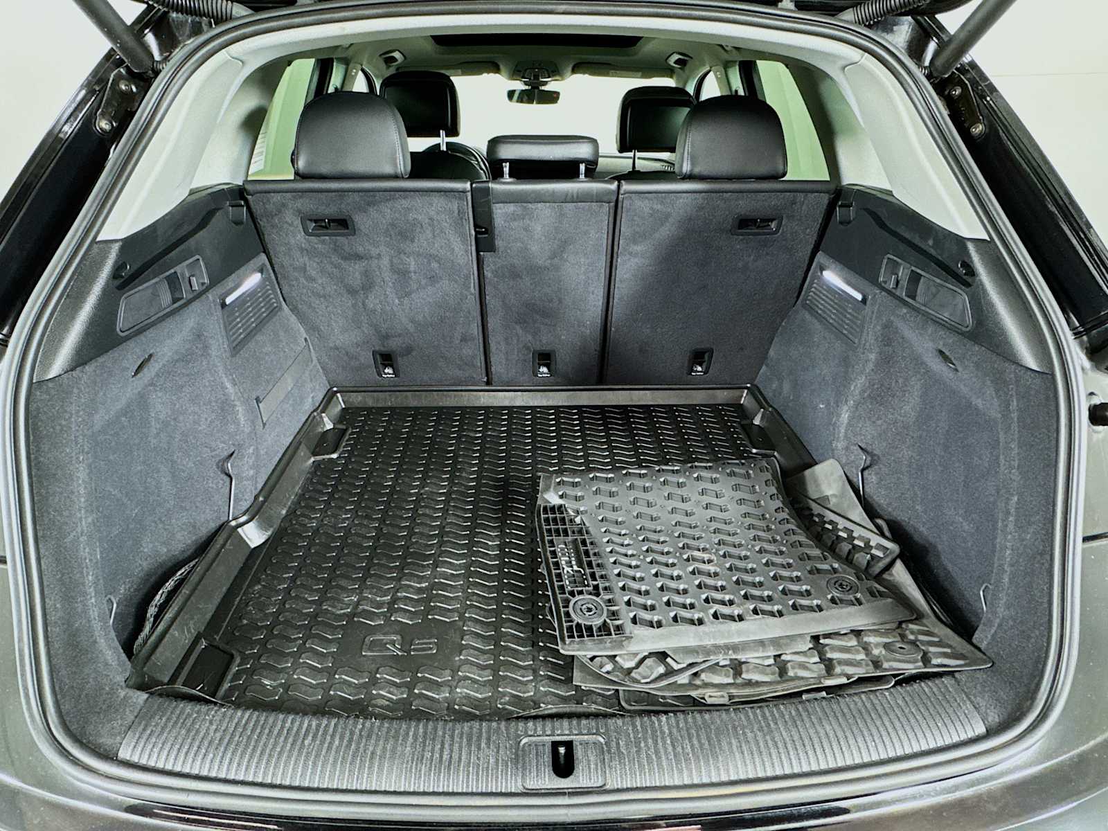 used 2020 Audi Q5 car, priced at $20,387