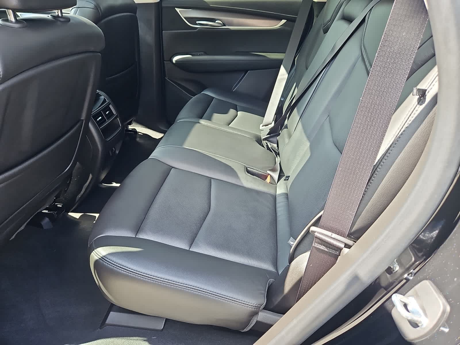 used 2019 Cadillac XT5 car, priced at $29,998