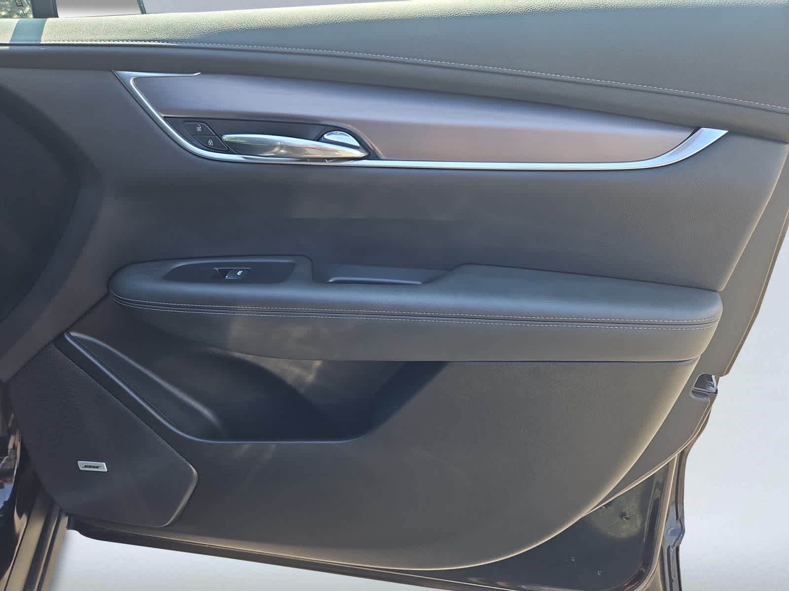 used 2024 Cadillac XT6 car, priced at $42,788