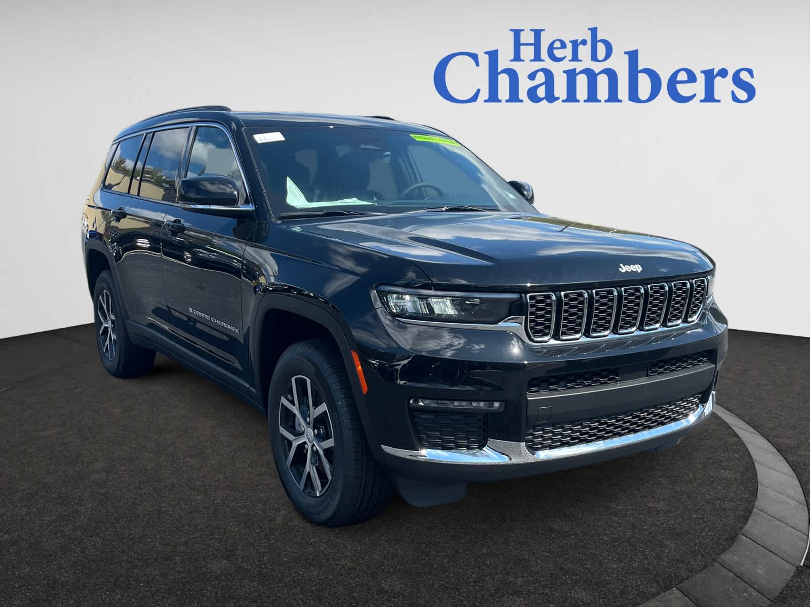 new 2025 Jeep Grand Cherokee car, priced at $50,860