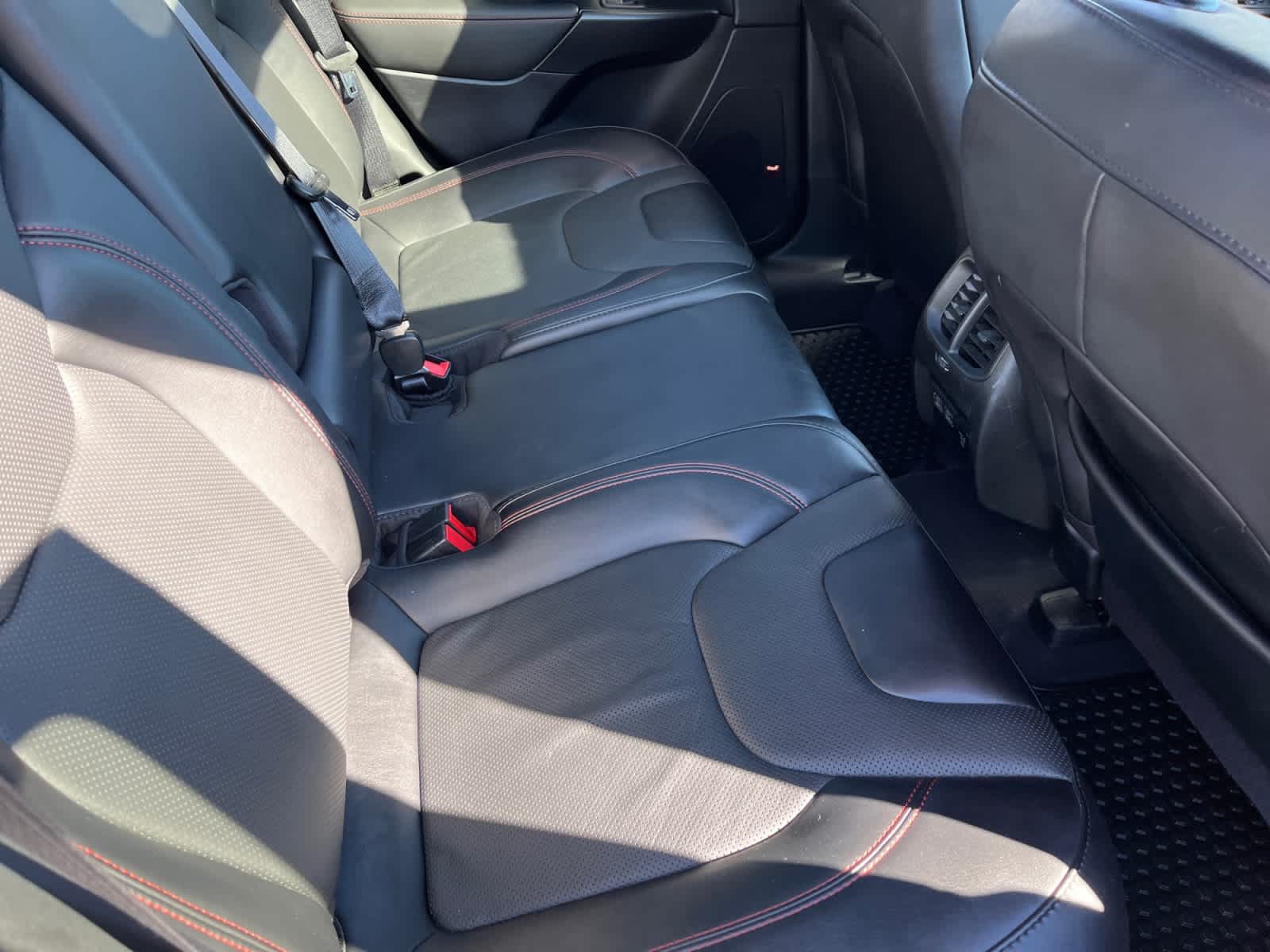 used 2023 Jeep Cherokee car, priced at $27,294