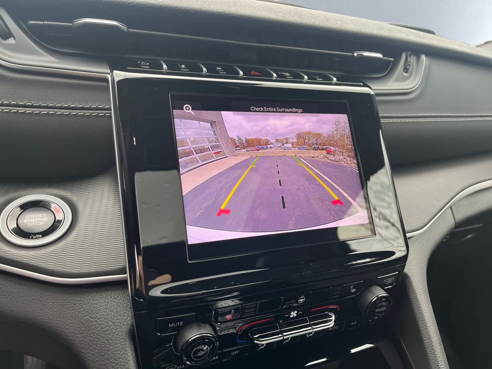 new 2025 Jeep Grand Cherokee car, priced at $43,680