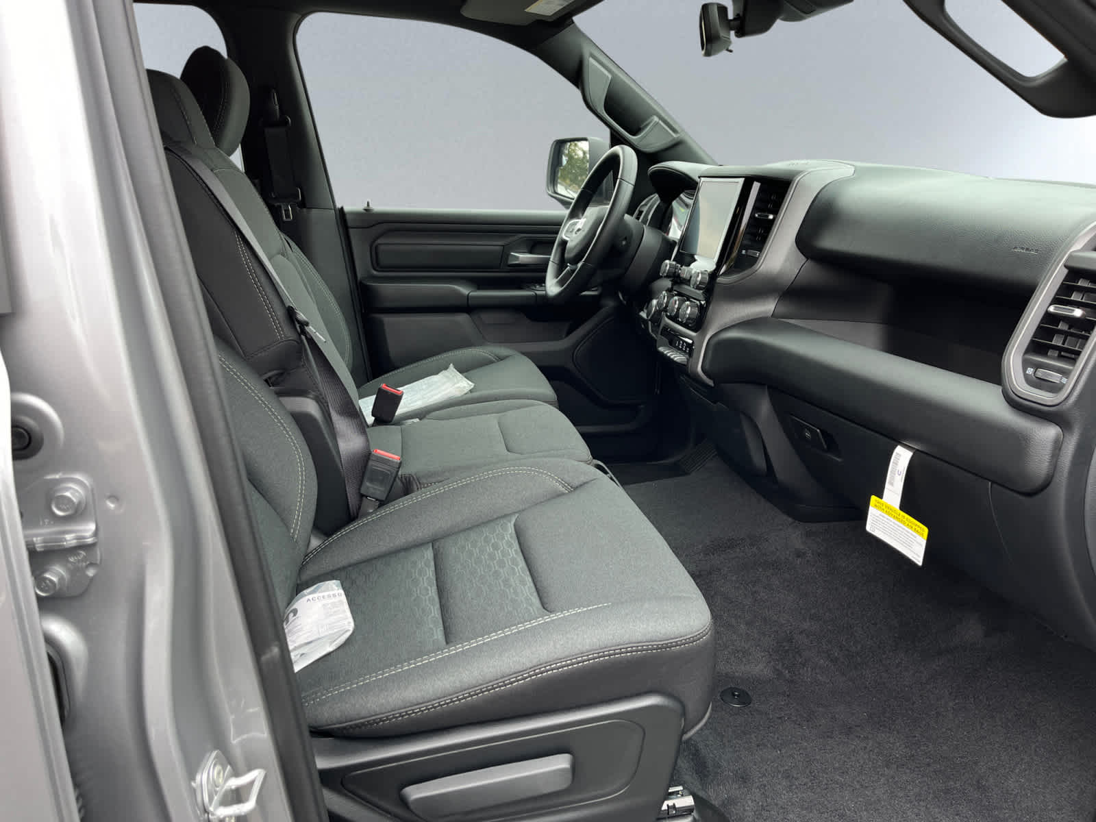 new 2025 Ram 1500 car, priced at $46,860