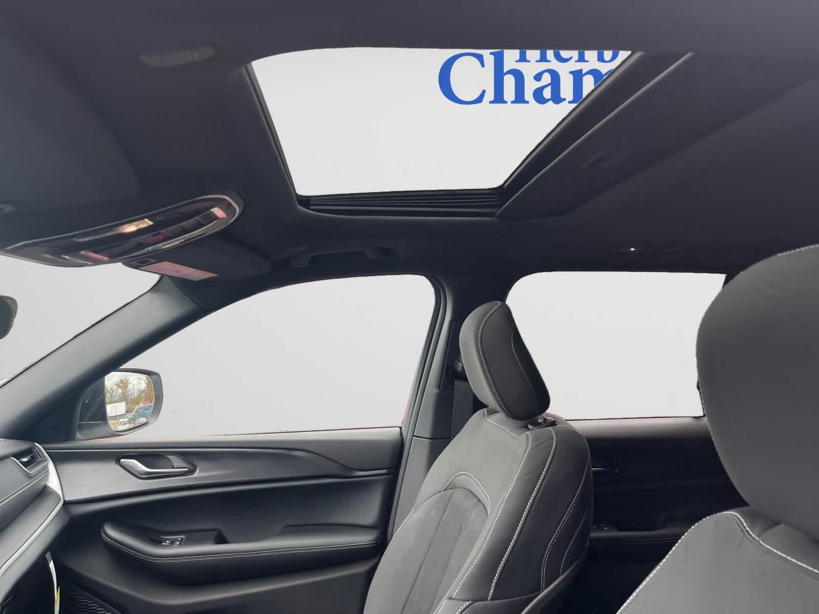 new 2025 Jeep Grand Cherokee car, priced at $39,475