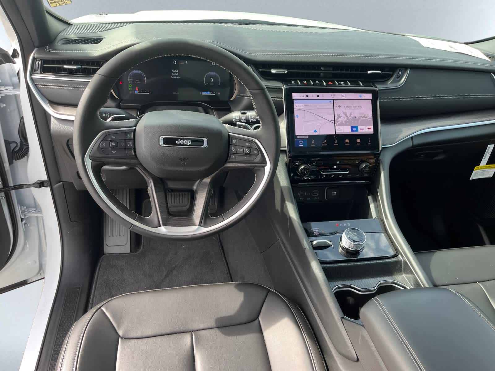 new 2025 Jeep Grand Cherokee car, priced at $52,240