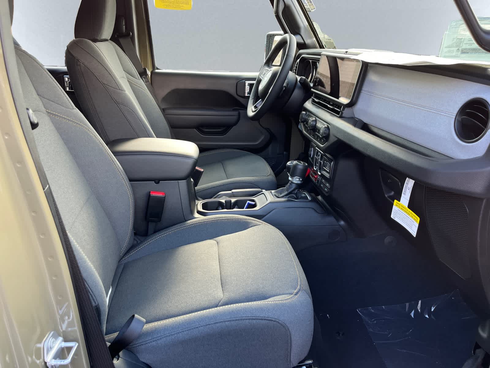 new 2025 Jeep Gladiator car, priced at $52,790