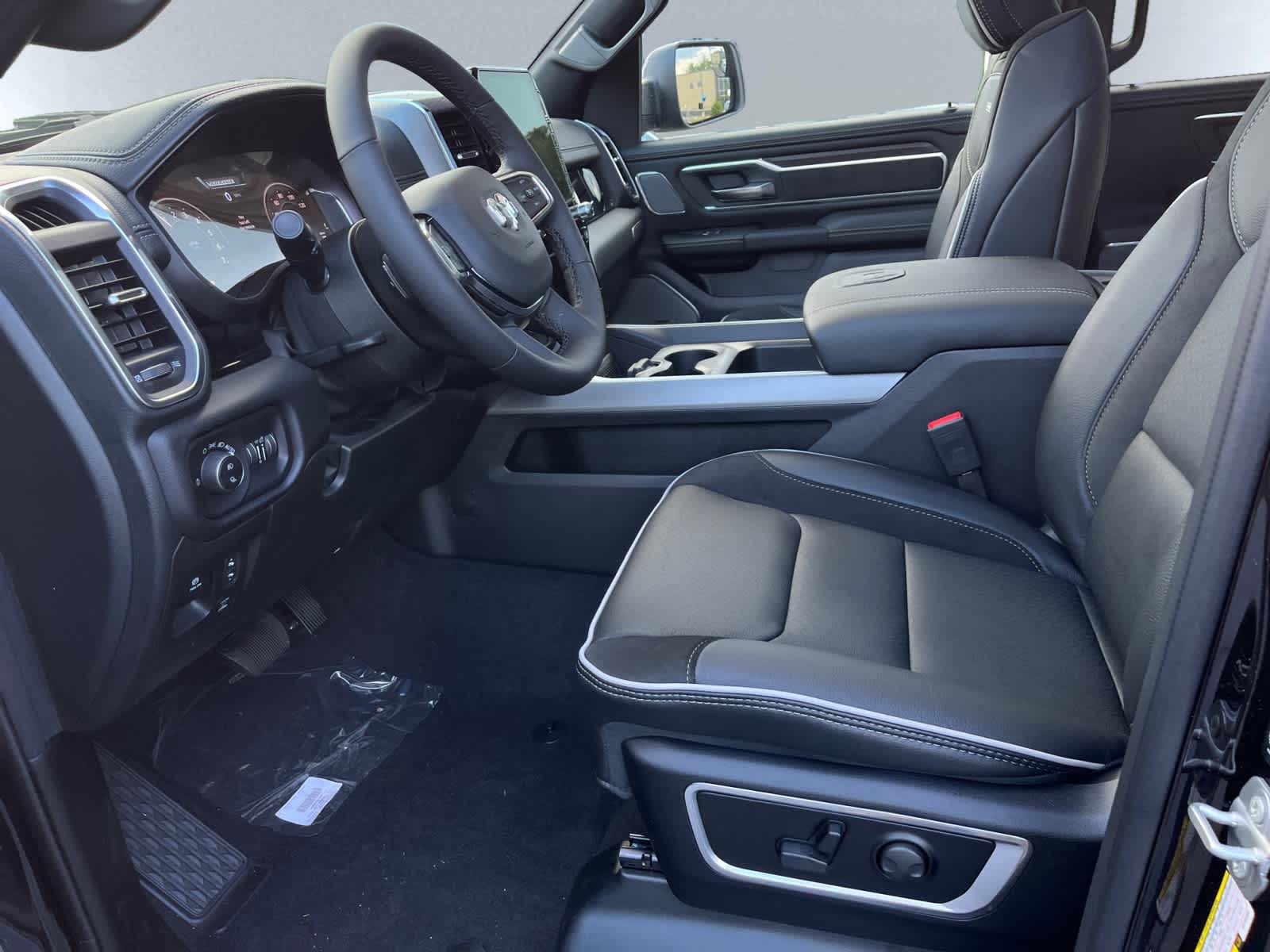 new 2025 Ram 1500 car, priced at $72,160