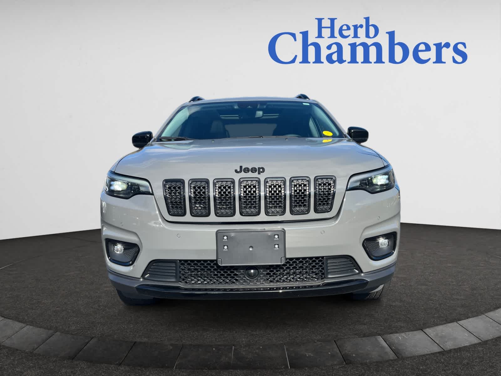 used 2023 Jeep Cherokee car, priced at $27,194