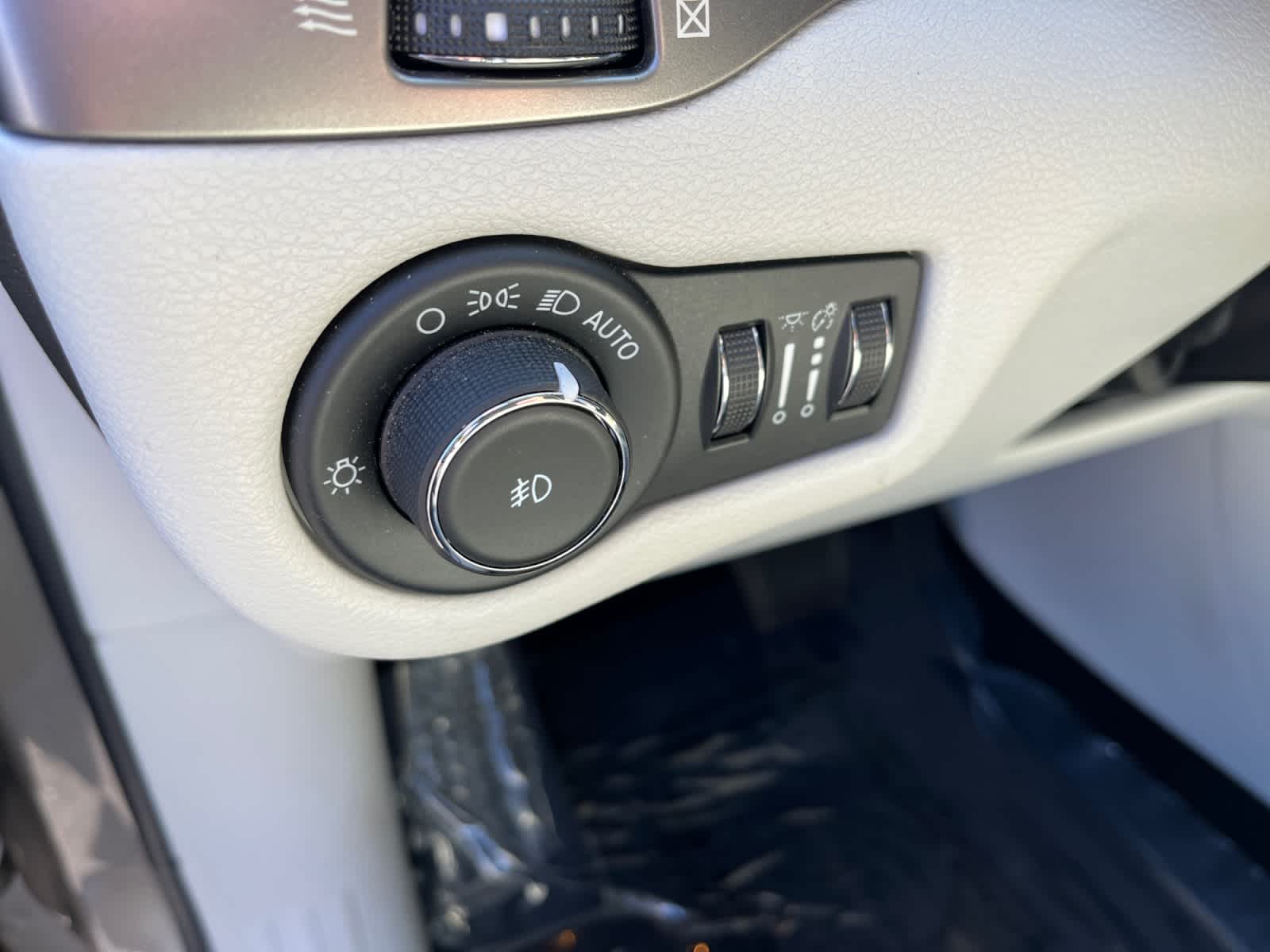 used 2021 Jeep Cherokee car, priced at $19,761