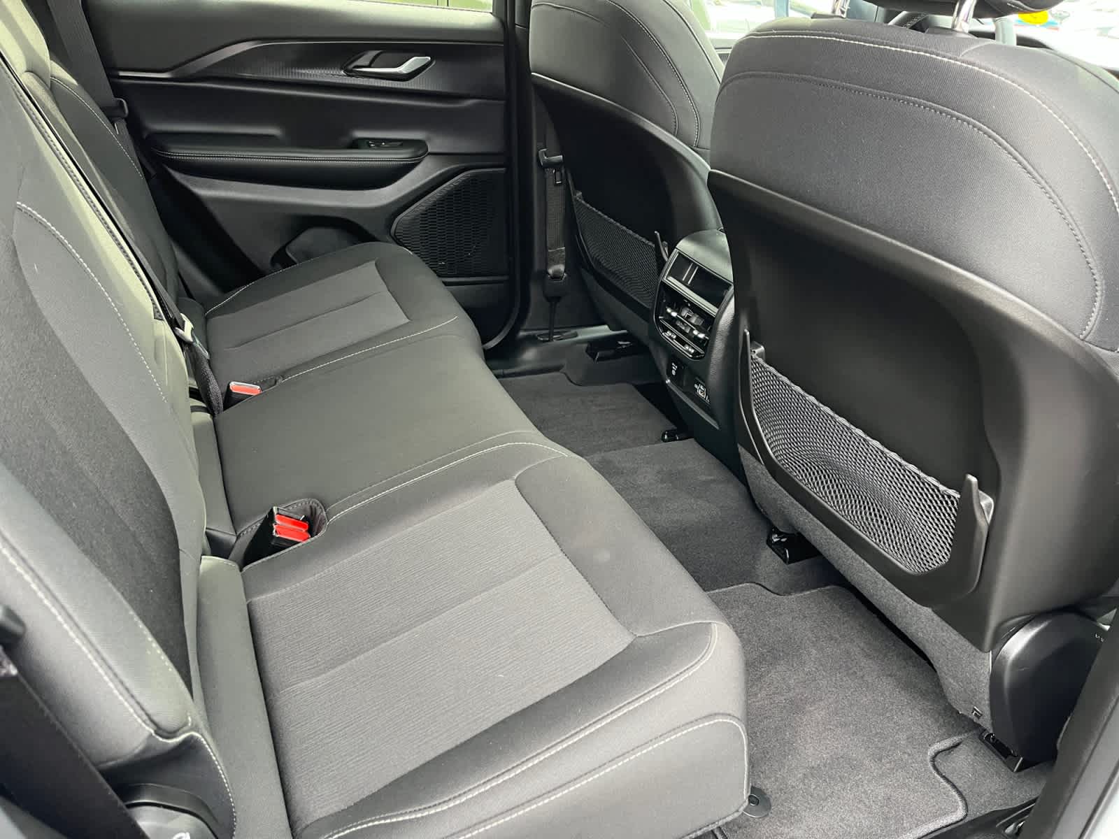 used 2024 Jeep Grand Cherokee car, priced at $32,280