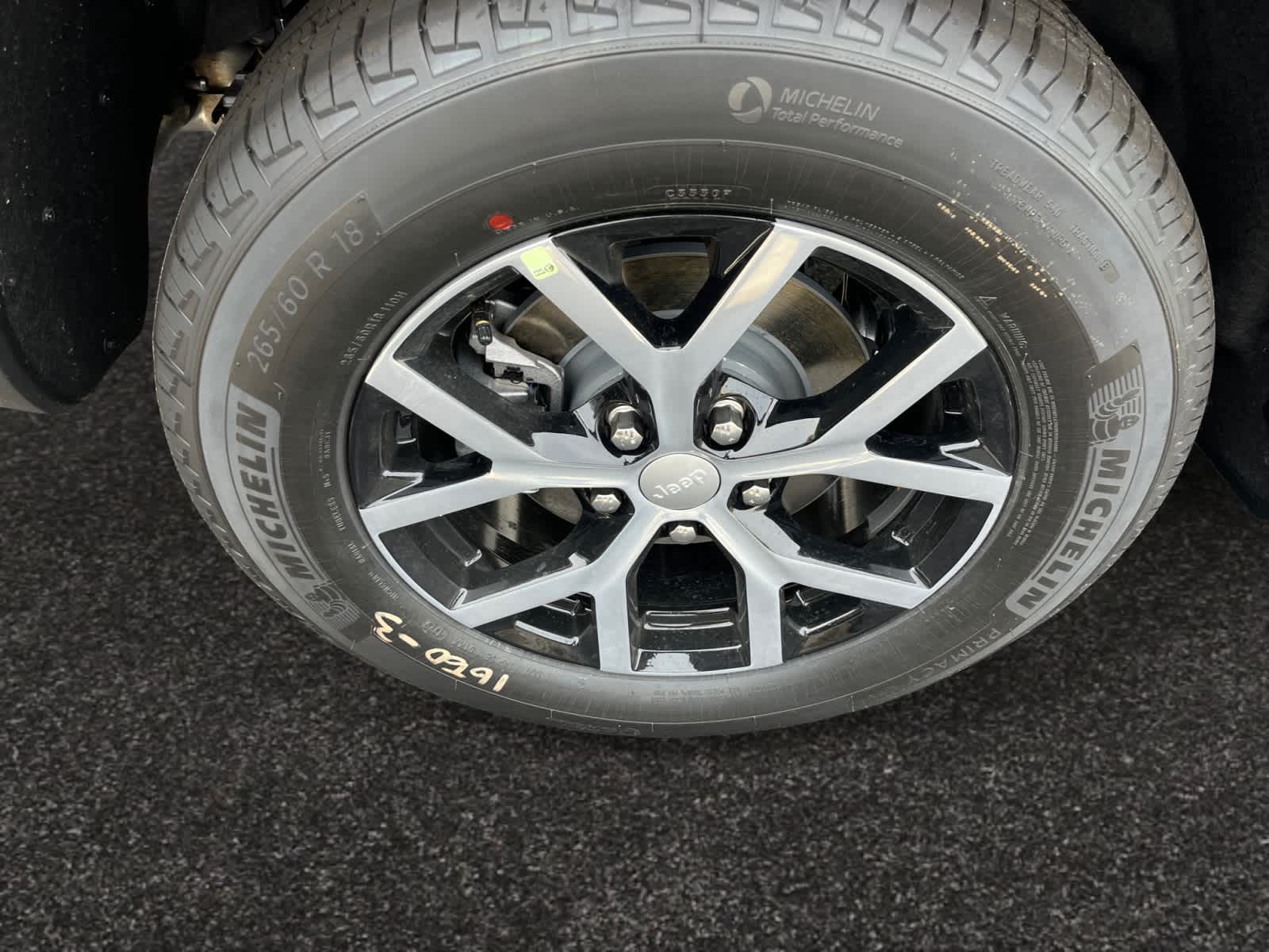 new 2025 Jeep Grand Cherokee car, priced at $52,935