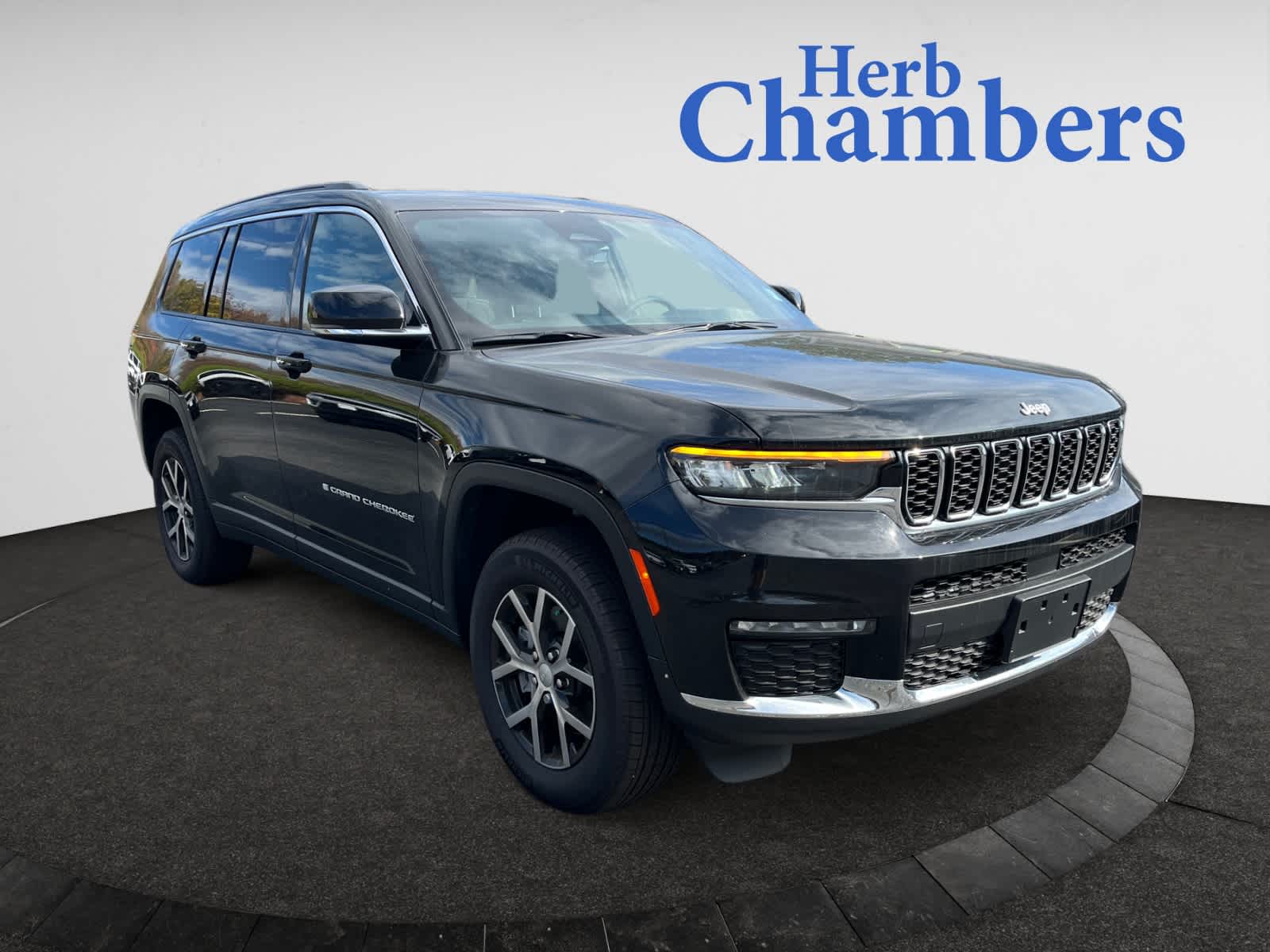 used 2025 Jeep Grand Cherokee L car, priced at $41,473