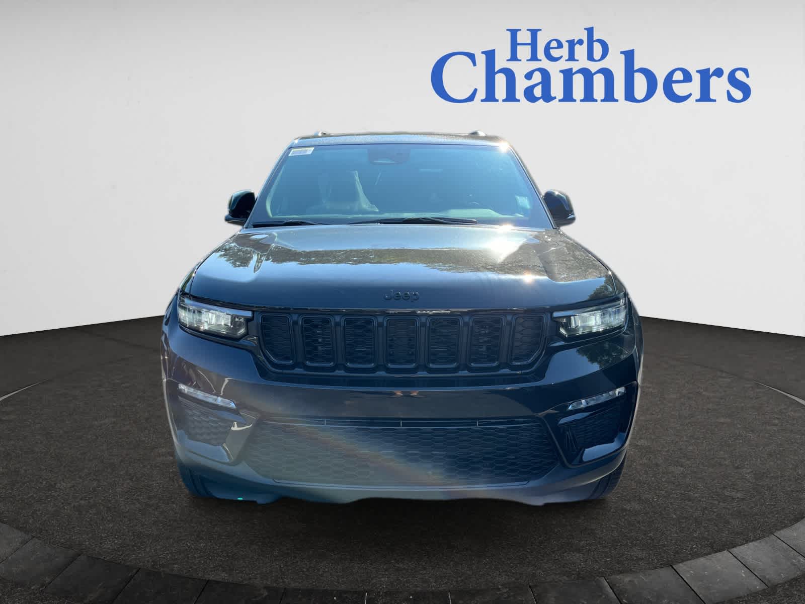 new 2025 Jeep Grand Cherokee car, priced at $52,735