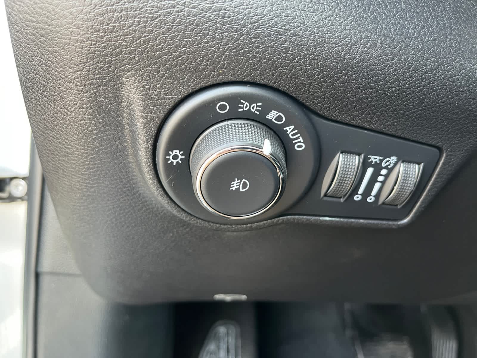used 2025 Jeep Compass car, priced at $29,987