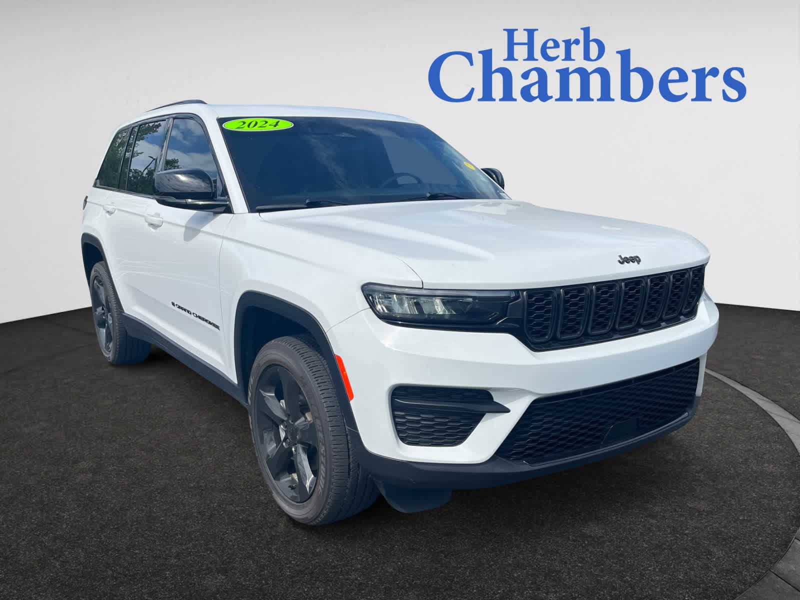 used 2024 Jeep Grand Cherokee car, priced at $35,487