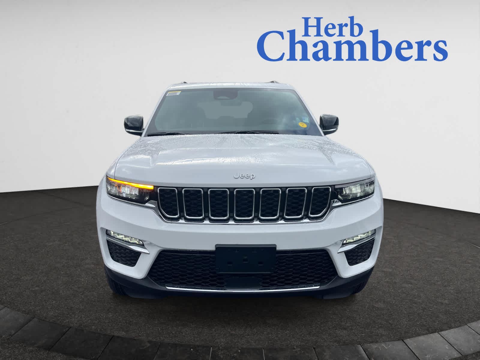 new 2025 Jeep Grand Cherokee car, priced at $45,315