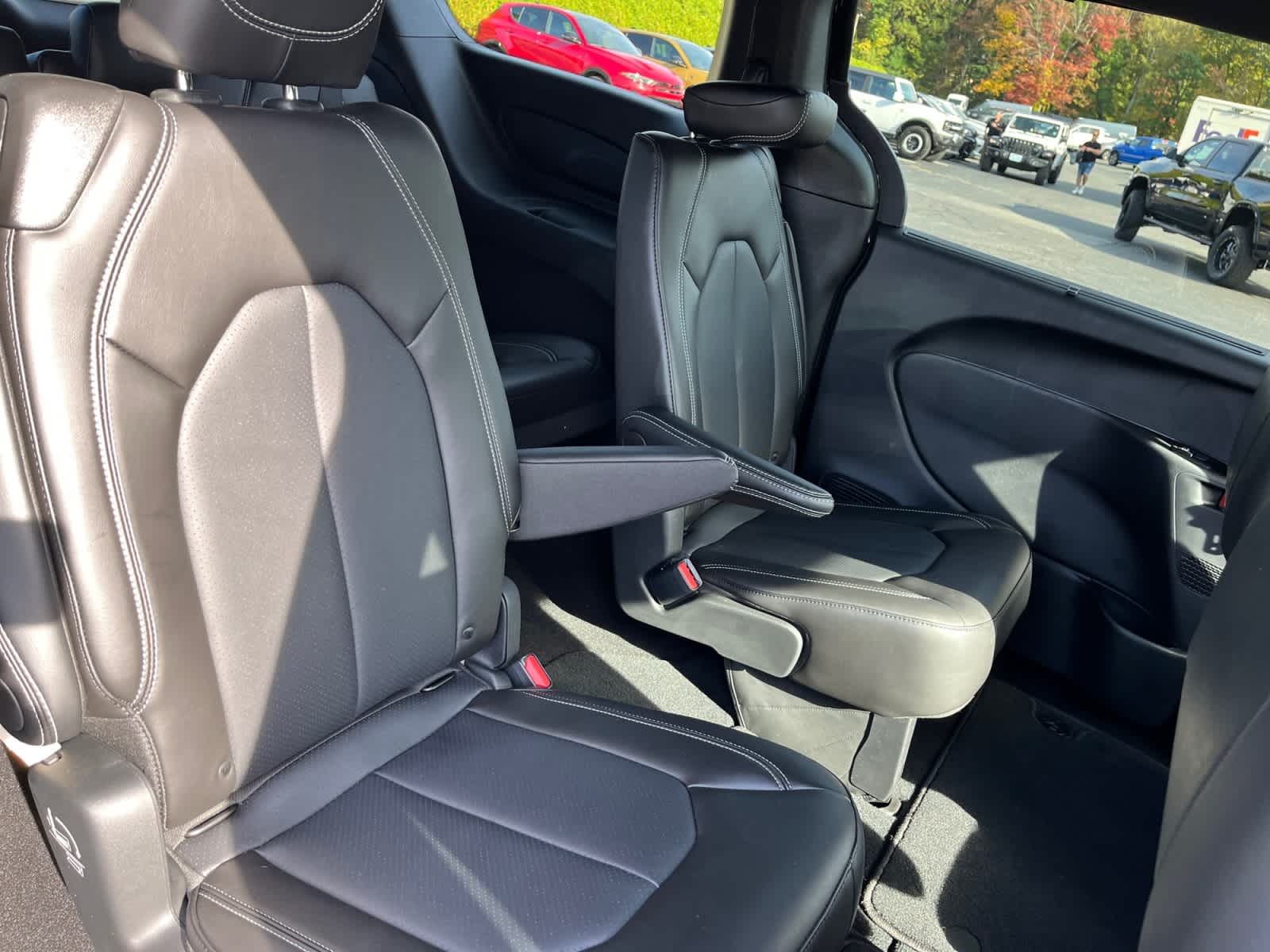 used 2025 Chrysler Pacifica car, priced at $42,216