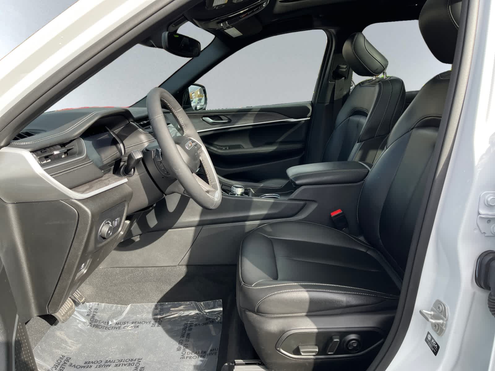 used 2024 Jeep Grand Cherokee L car, priced at $37,981