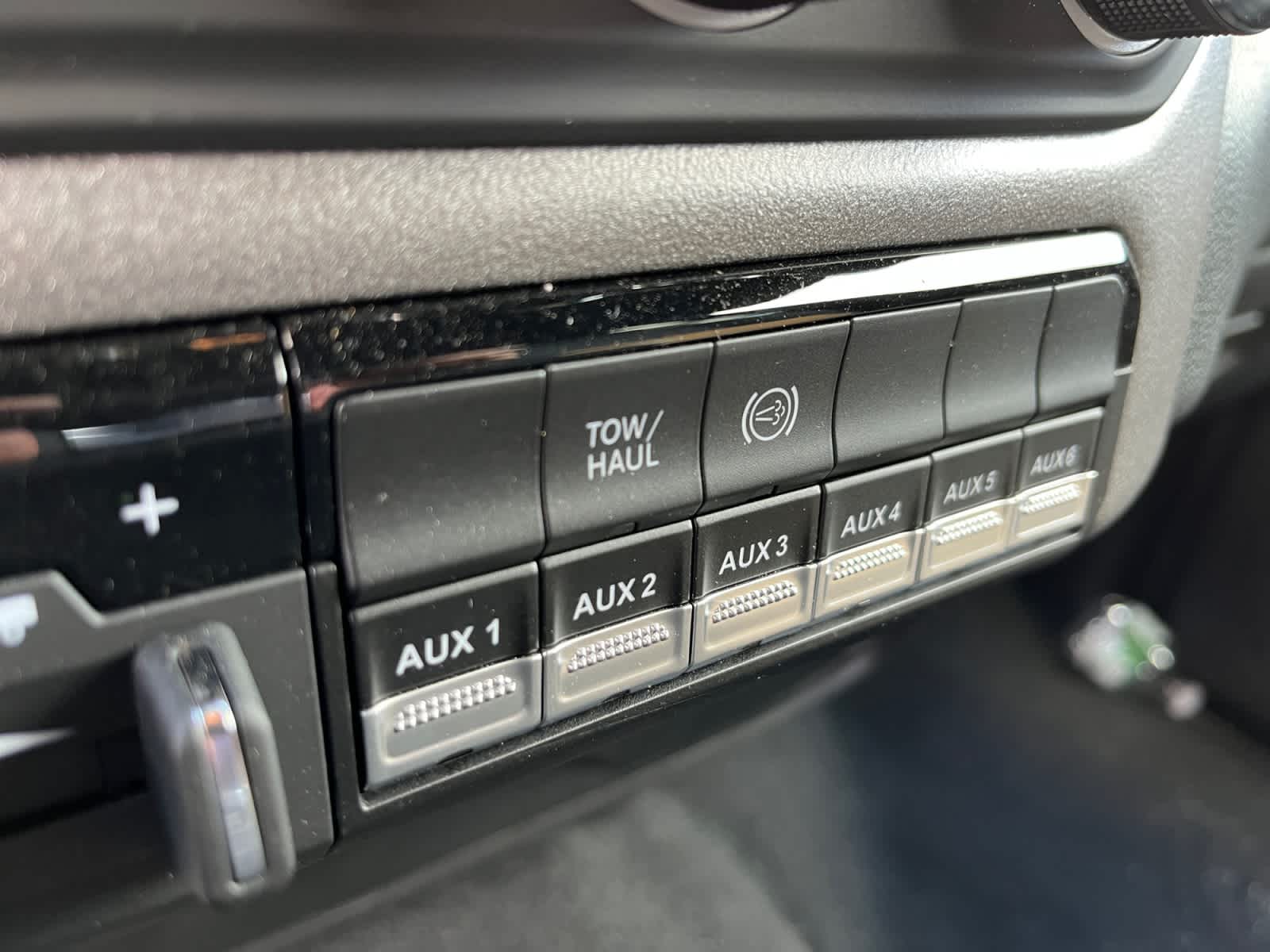 new 2024 Ram 3500 car, priced at $60,285