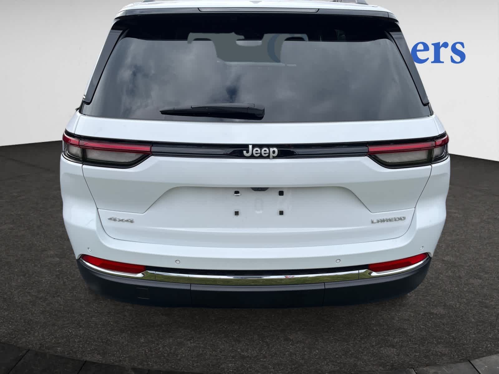 used 2024 Jeep Grand Cherokee car, priced at $32,280